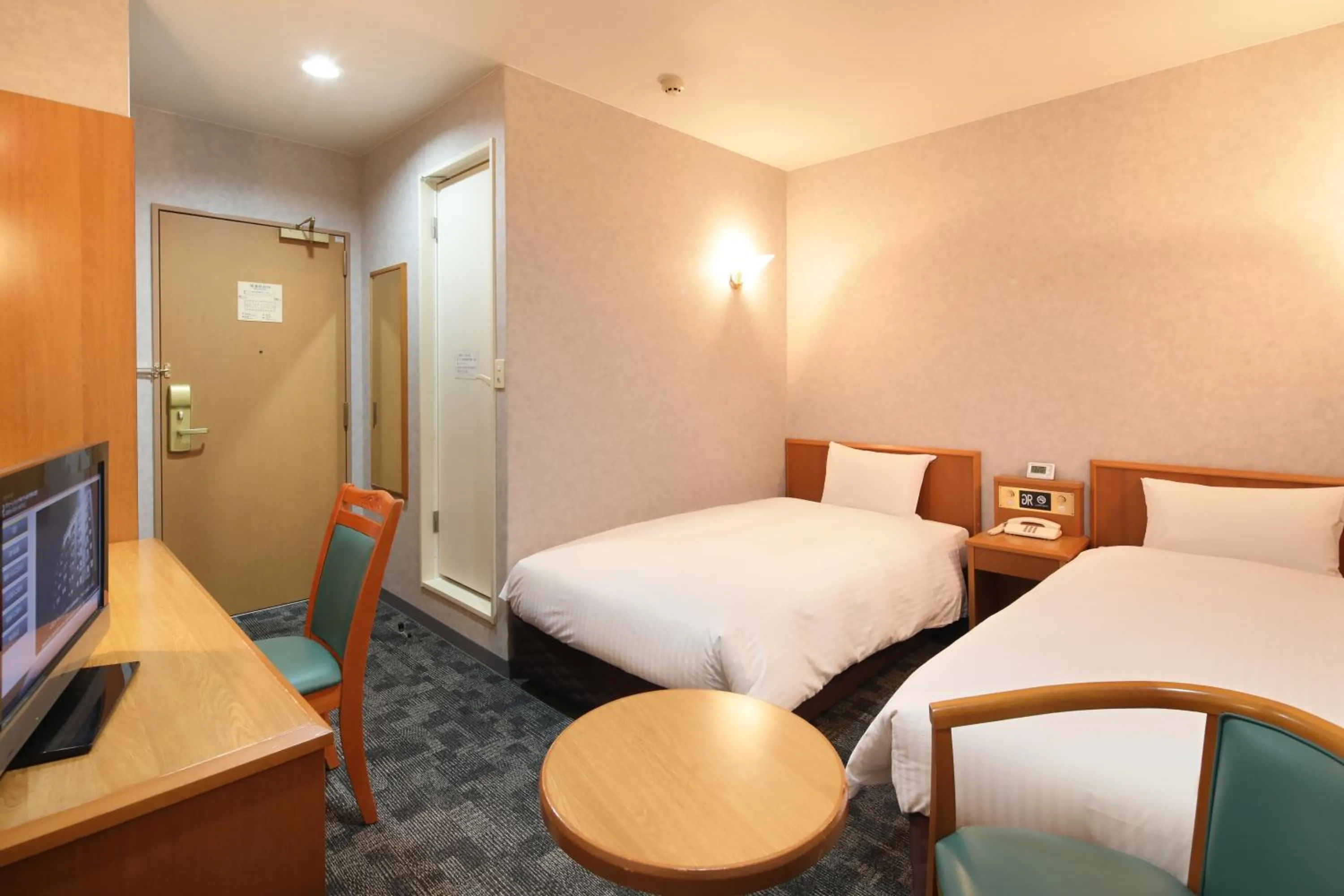 Photo of the whole room, Bed in Green Rich Hotel Aso Kumamoto Airport (Artificial hot spring Futamata Yunohana)