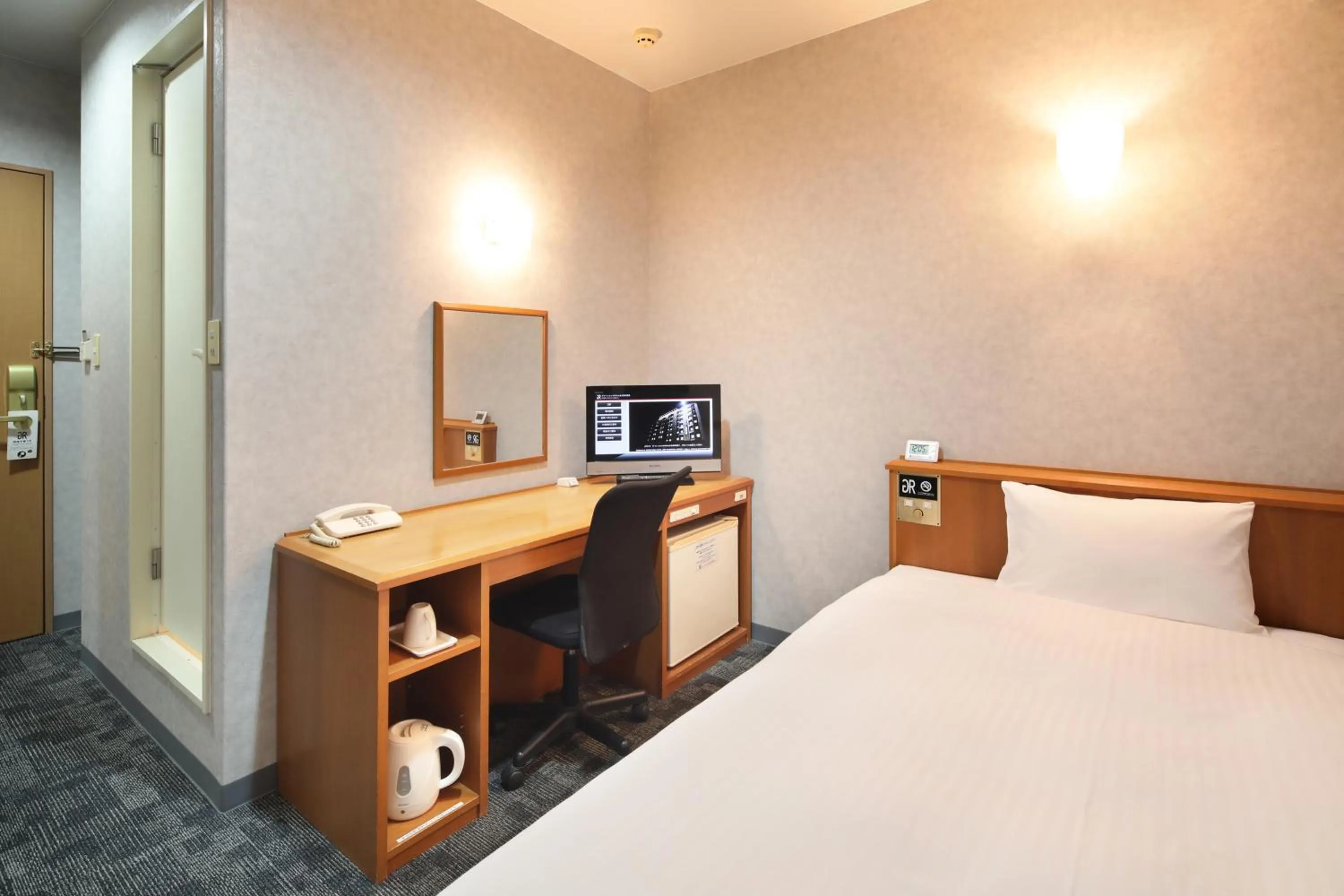 Photo of the whole room, Bed in Green Rich Hotel Aso Kumamoto Airport (Artificial hot spring Futamata Yunohana)