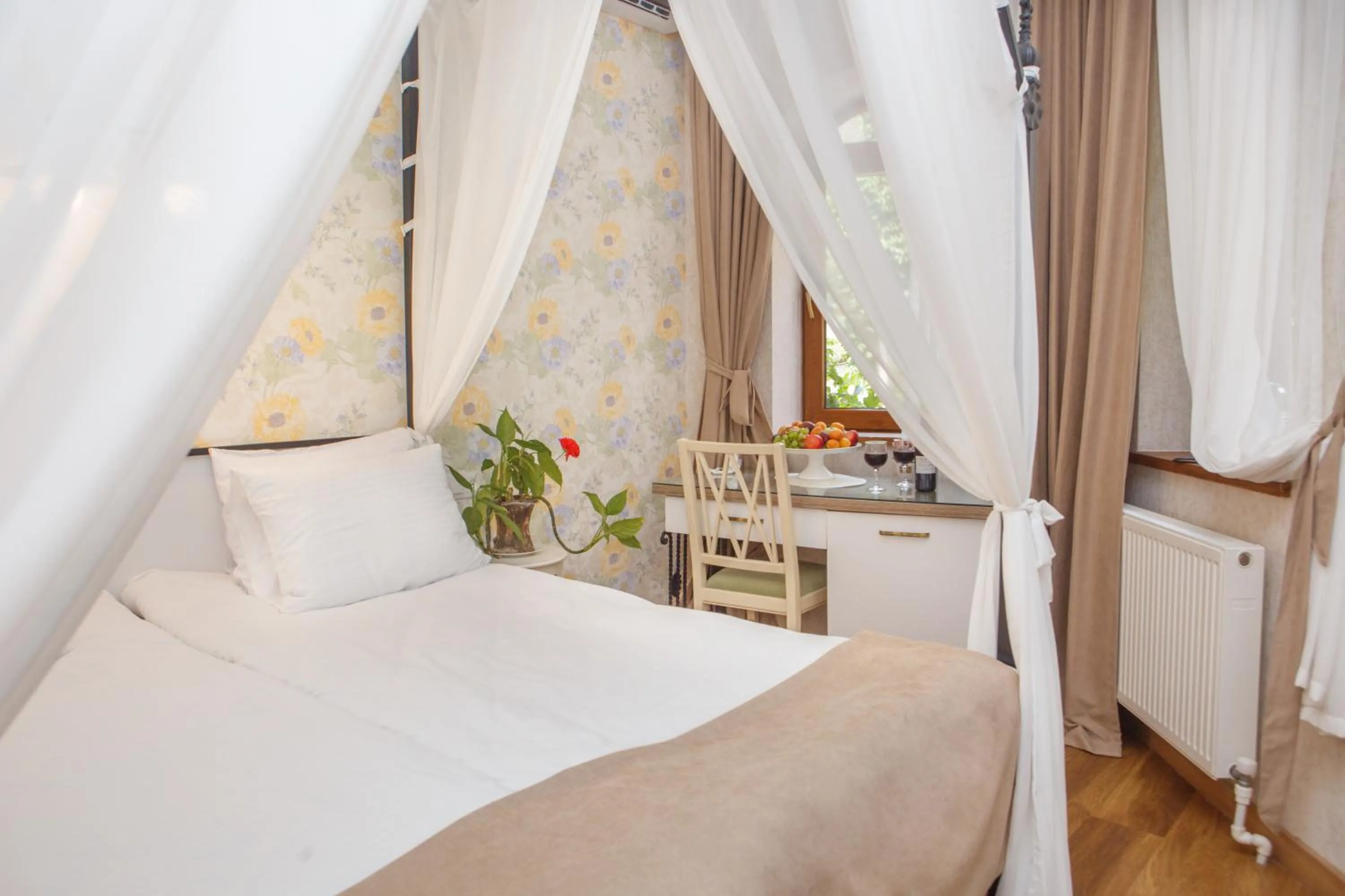 Decorative detail, Bed in Hotel Nata