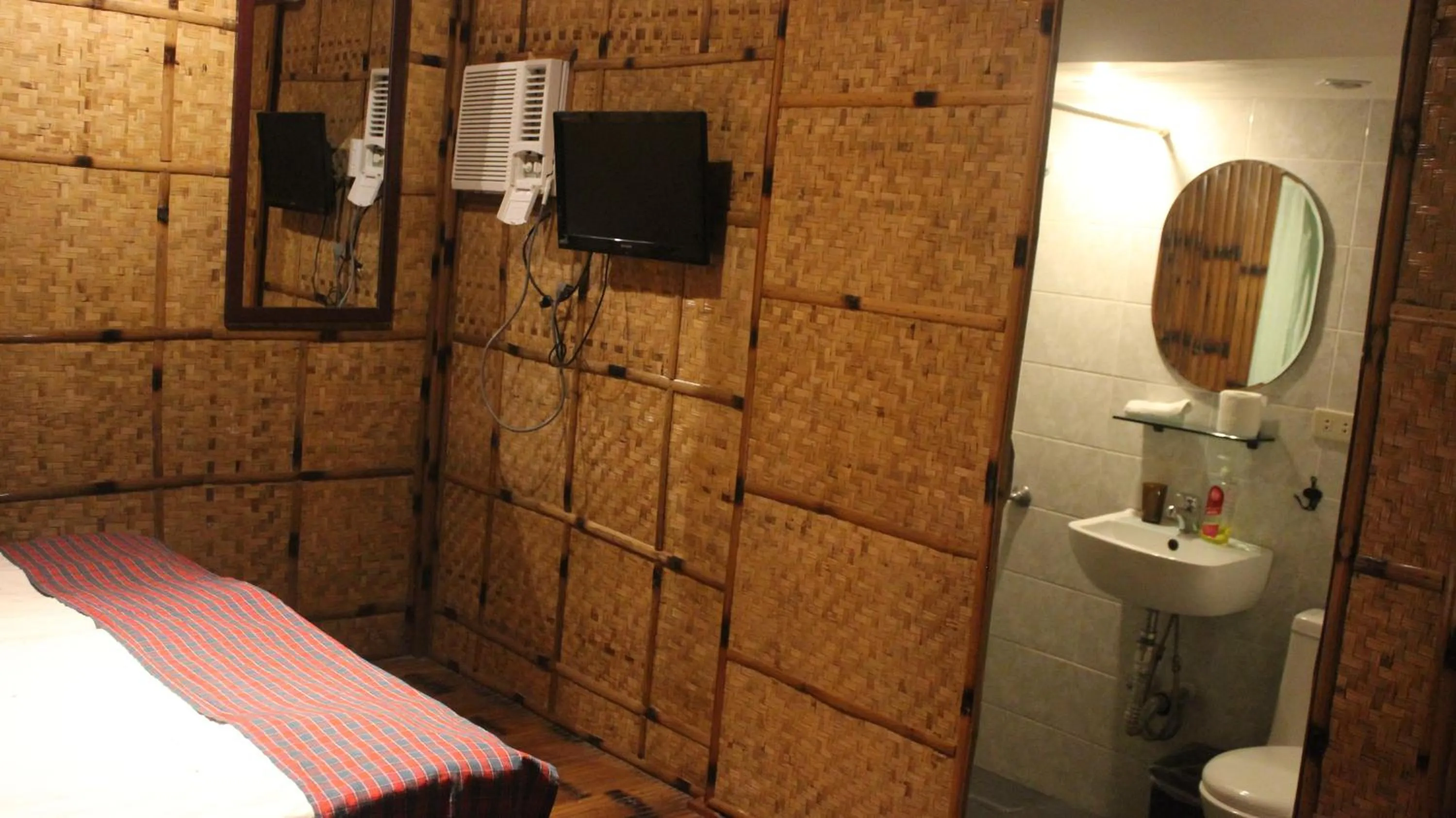 Photo of the whole room in Nirvana Beach Resort