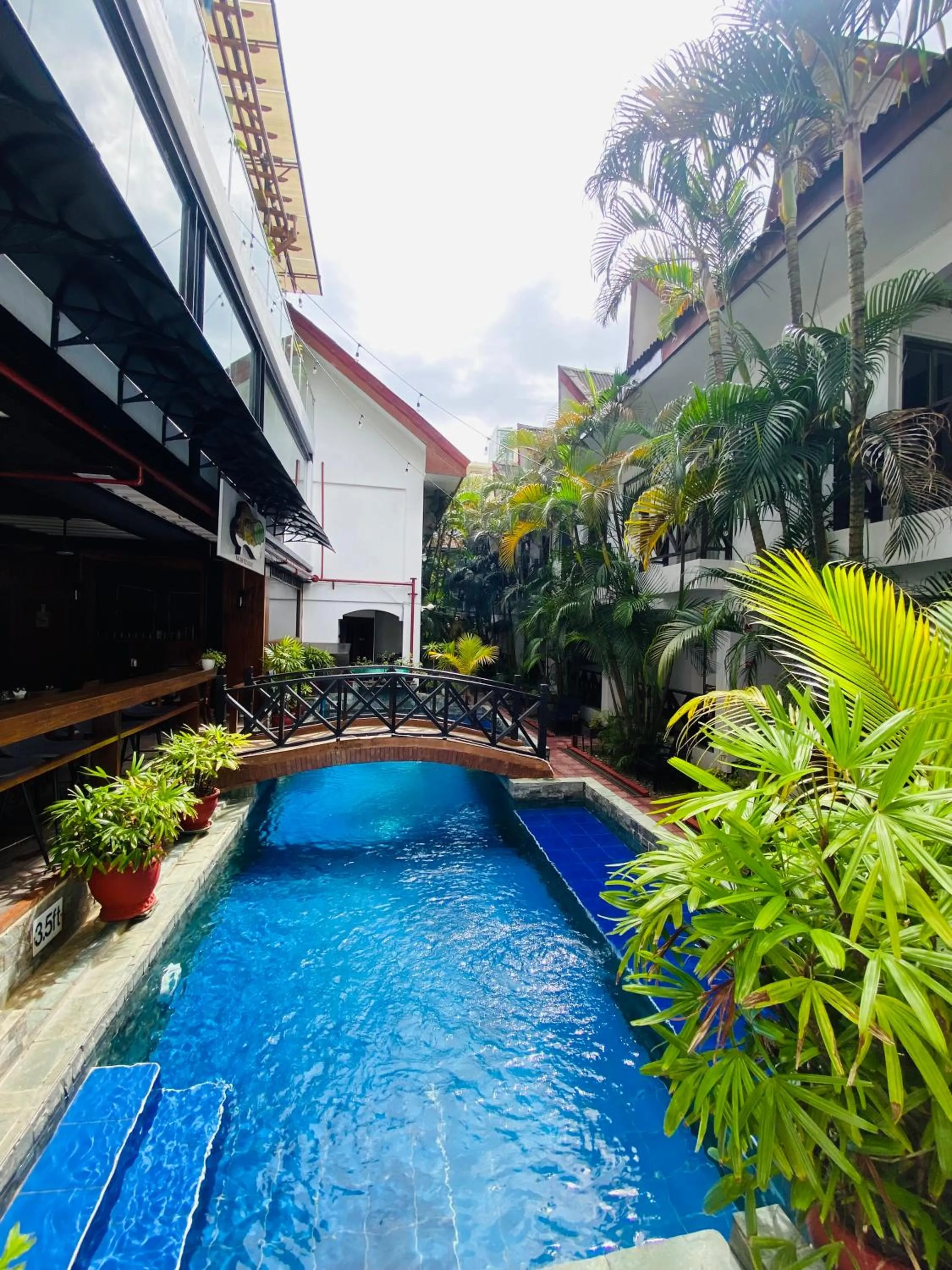 Swimming pool in Nirvana Beach Resort