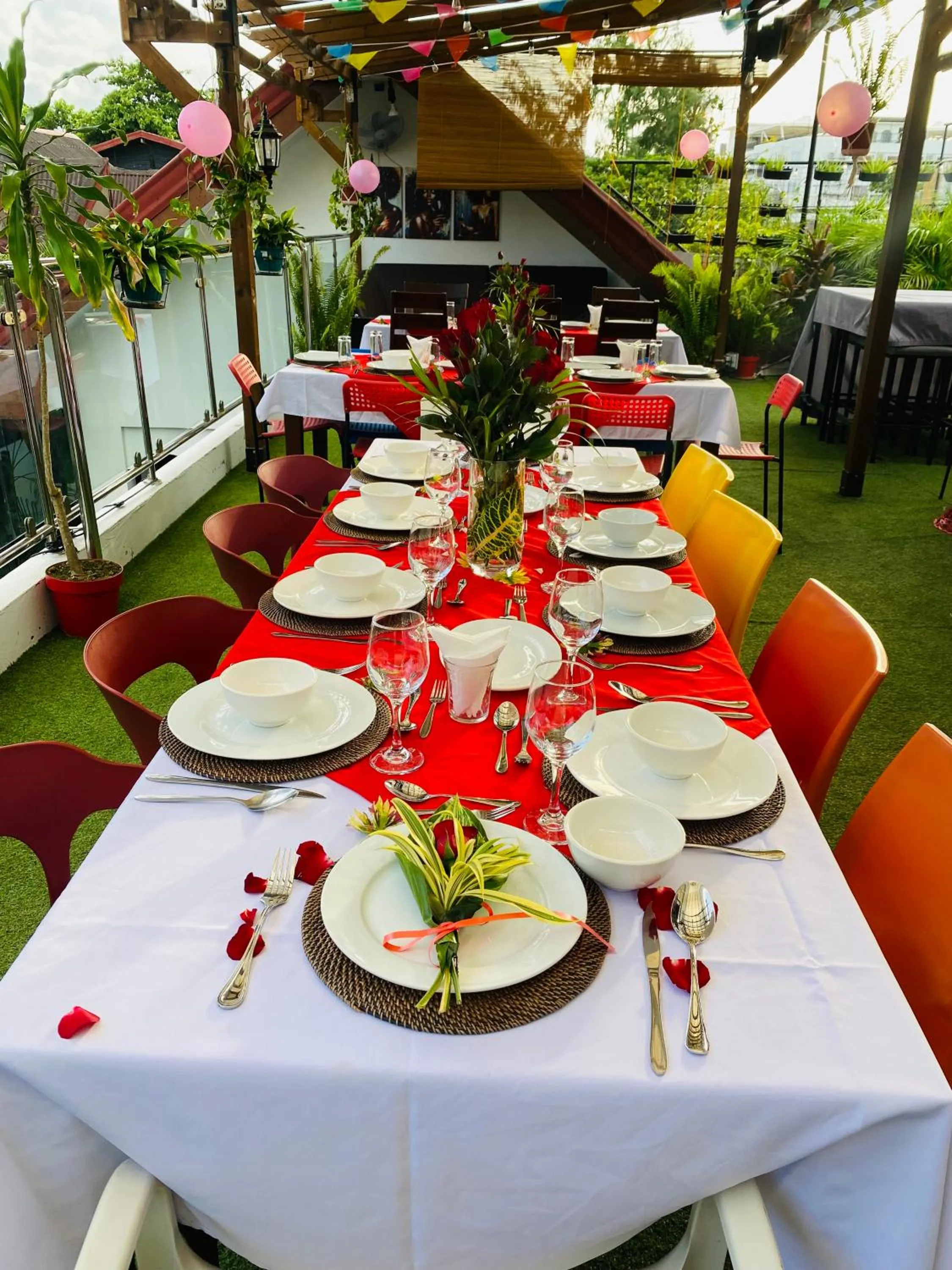 Restaurant/places to eat in Nirvana Beach Resort