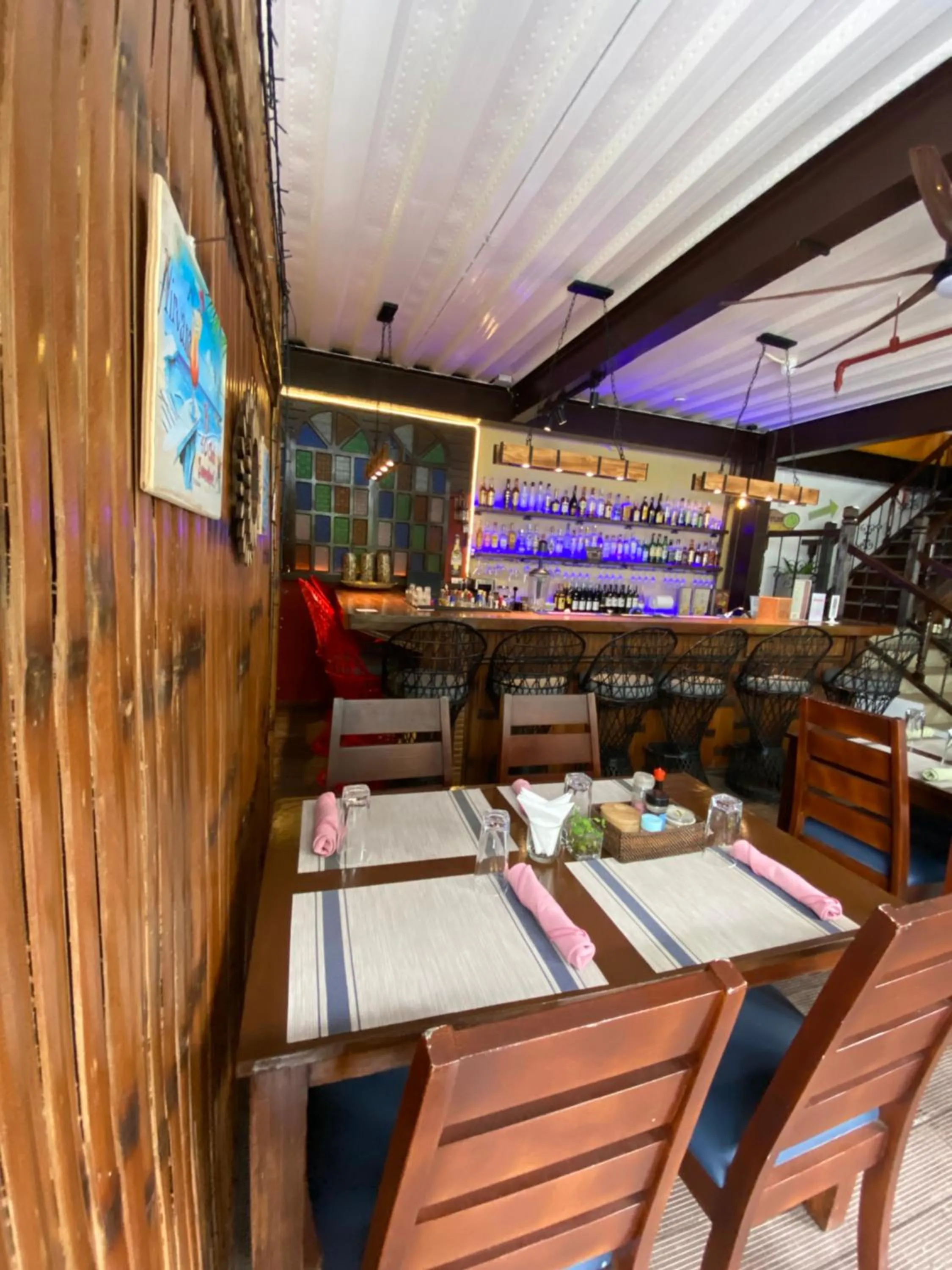 Restaurant/places to eat in Nirvana Beach Resort