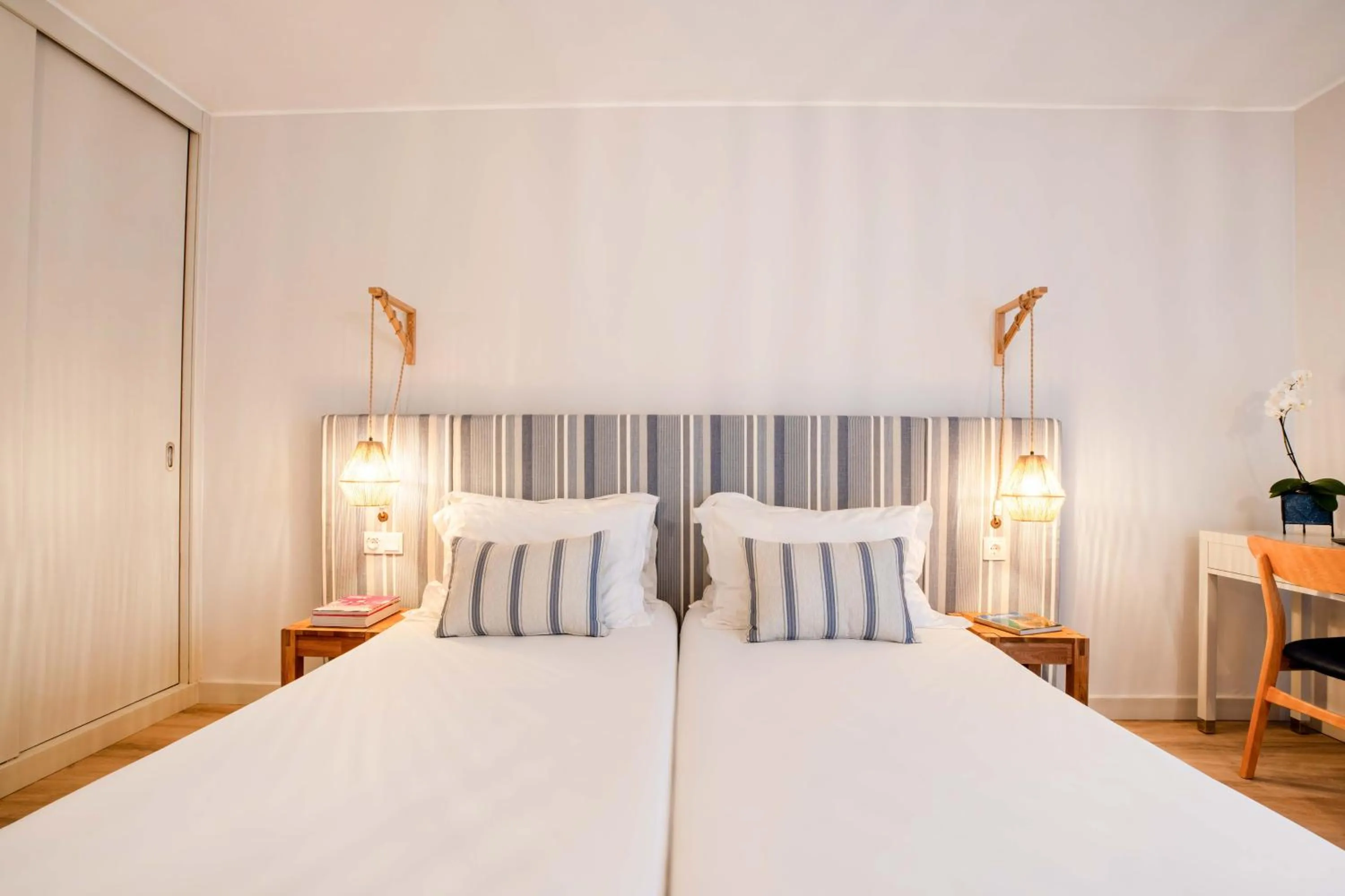 Bedroom, Bed in Aqualuz Lagos by The Editory