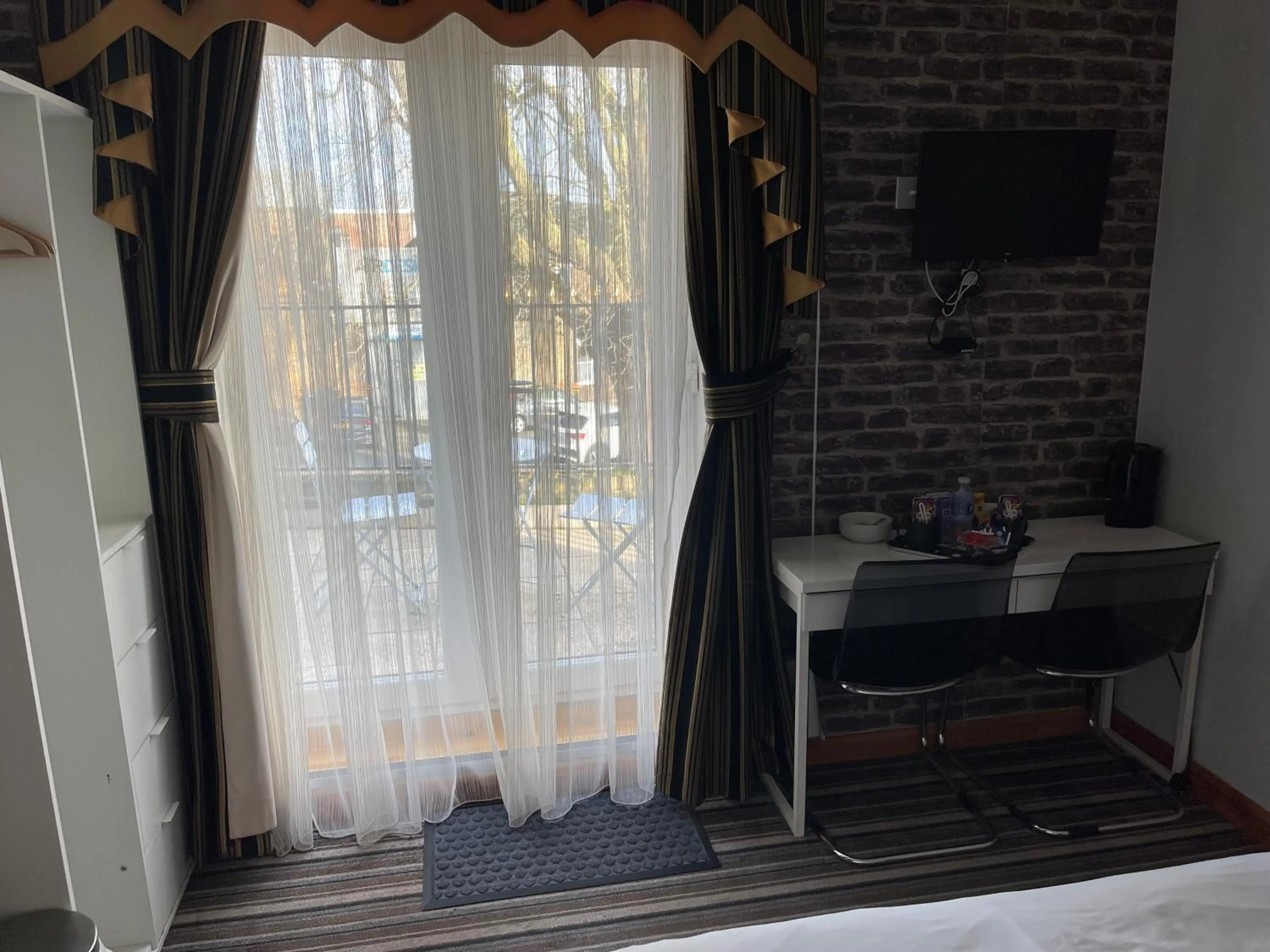 Balcony/Terrace in The Six Bells Hotel