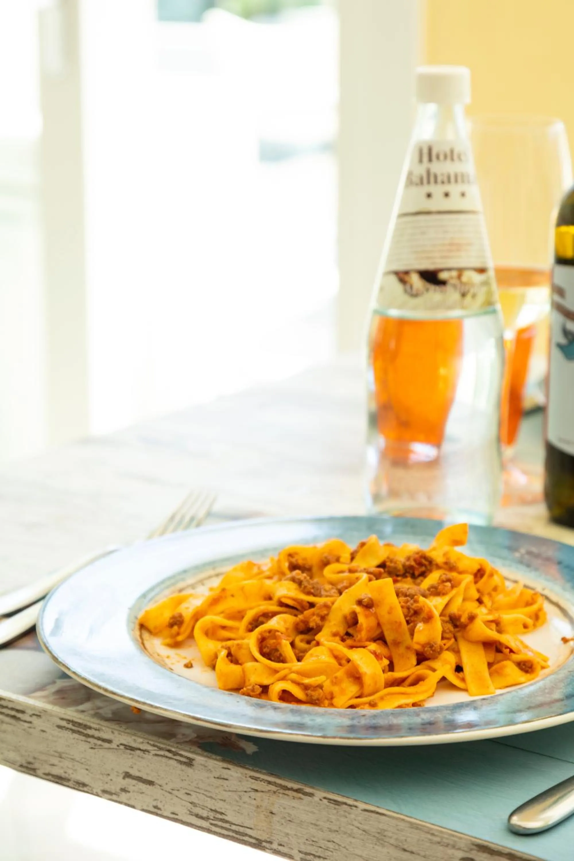 Restaurant/places to eat in Hotel Bahamas