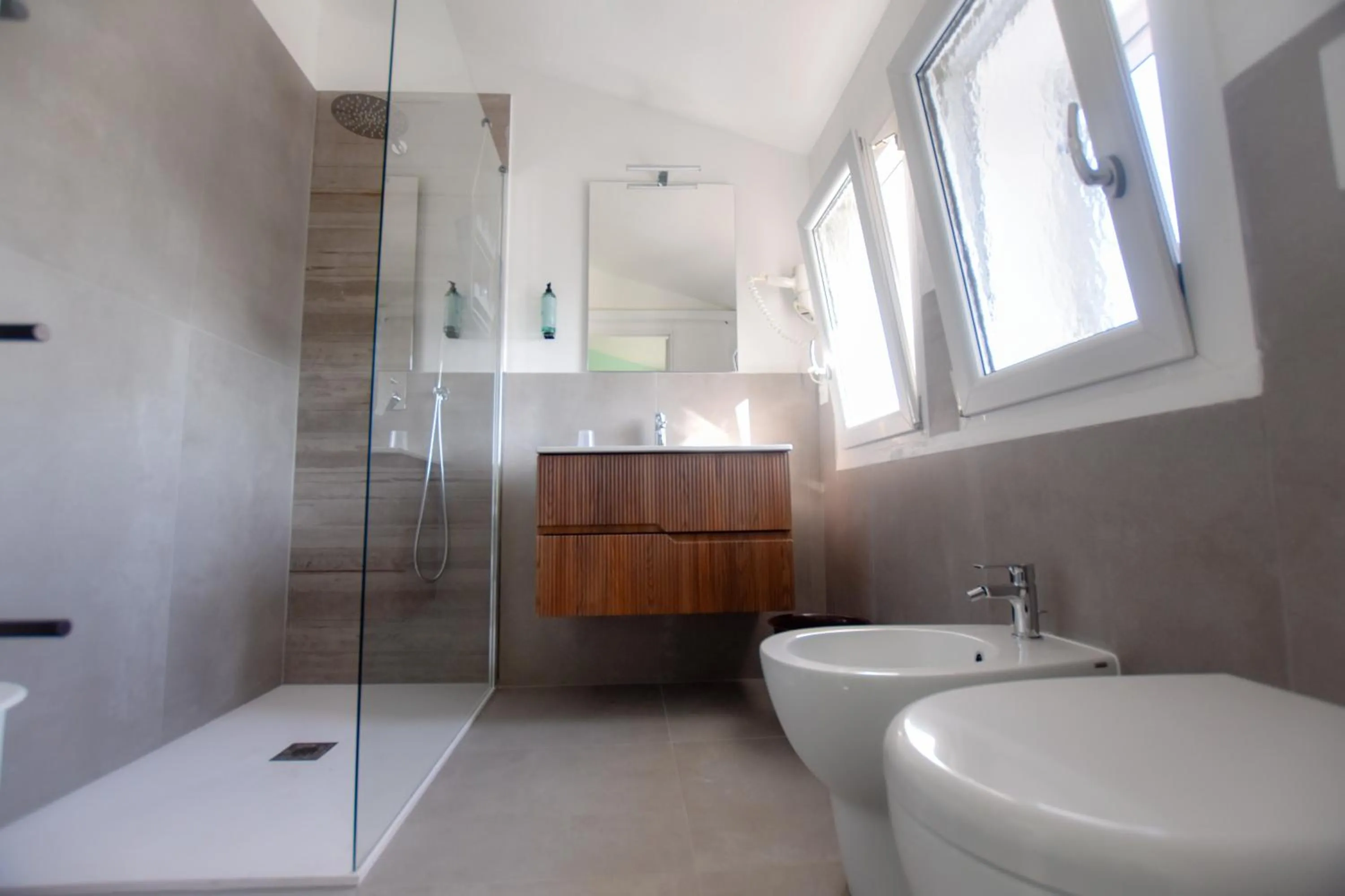 Shower in Hotel Bahamas