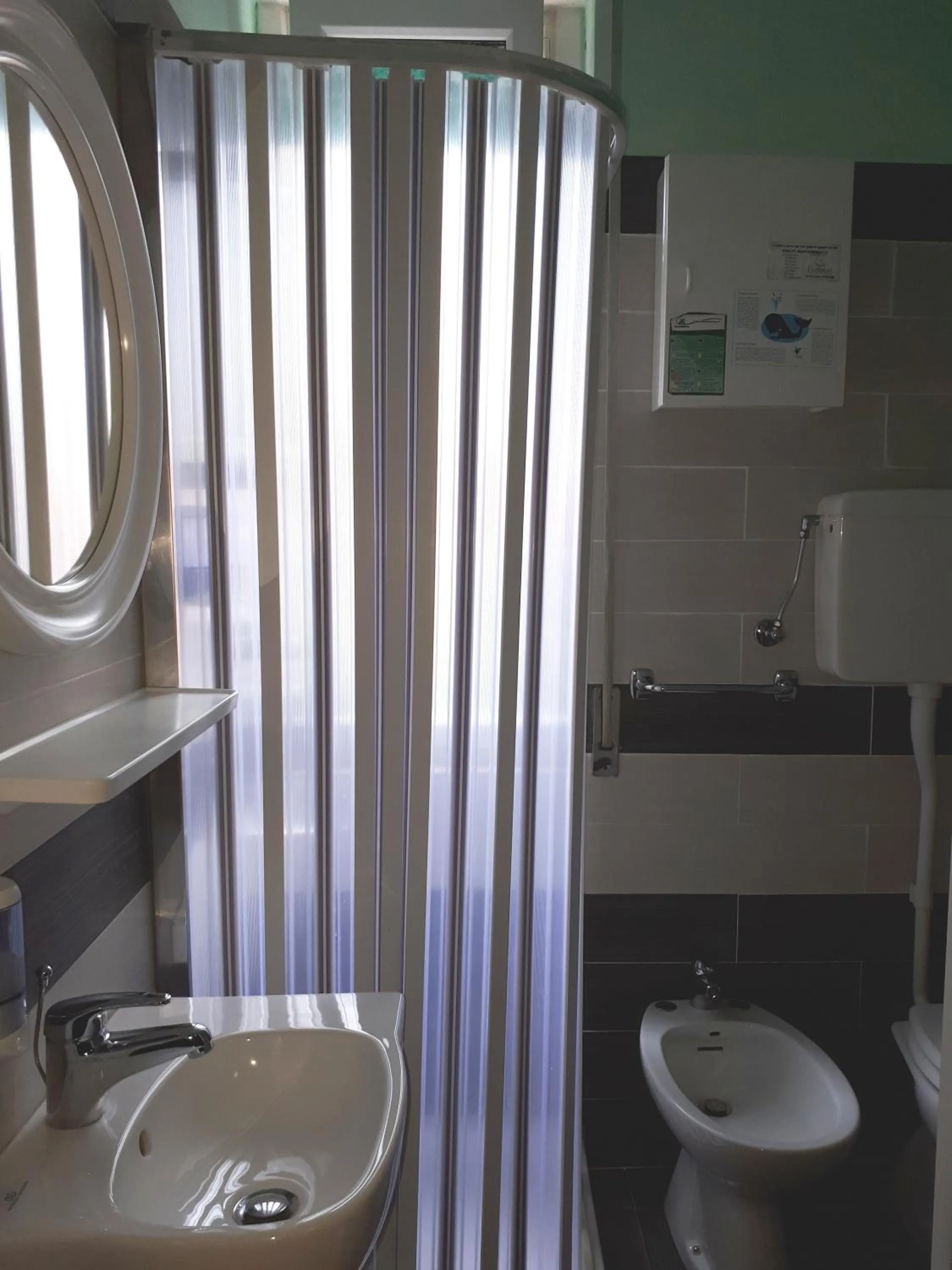 Bathroom in Hotel Bahamas