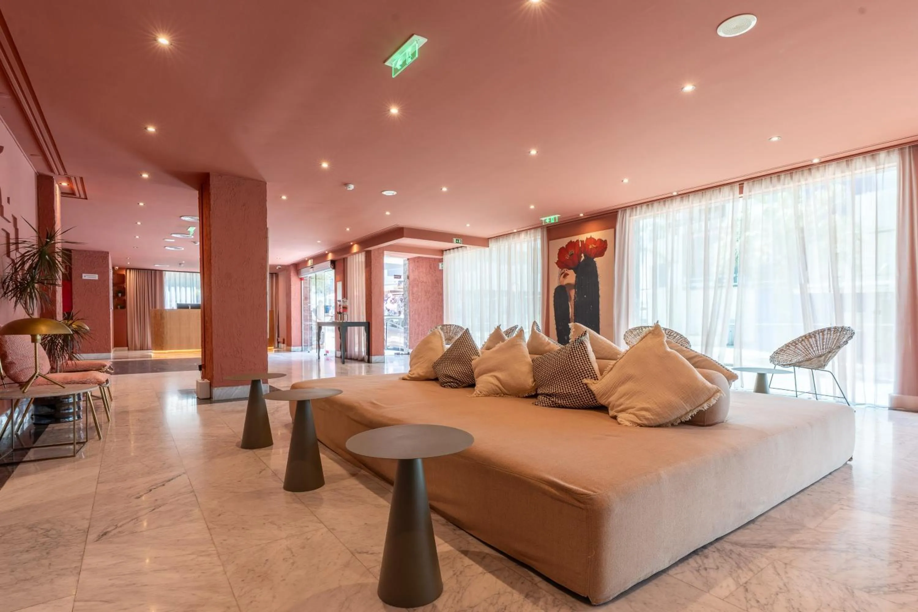Lobby or reception in Topazio Vibe Beach Hotel & Apartments - Adults Friendly