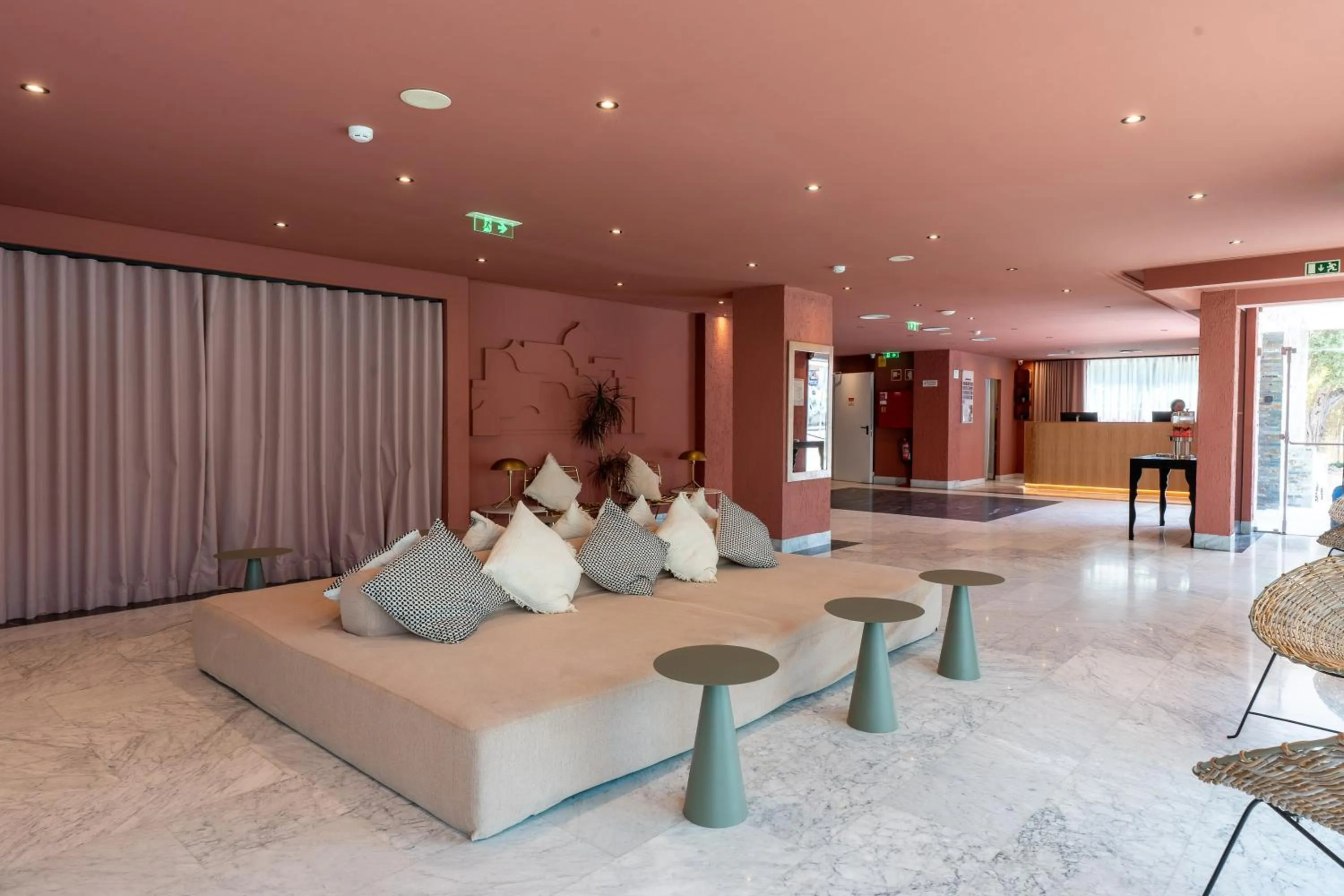 Lobby or reception in Topazio Vibe Beach Hotel & Apartments - Adults Friendly