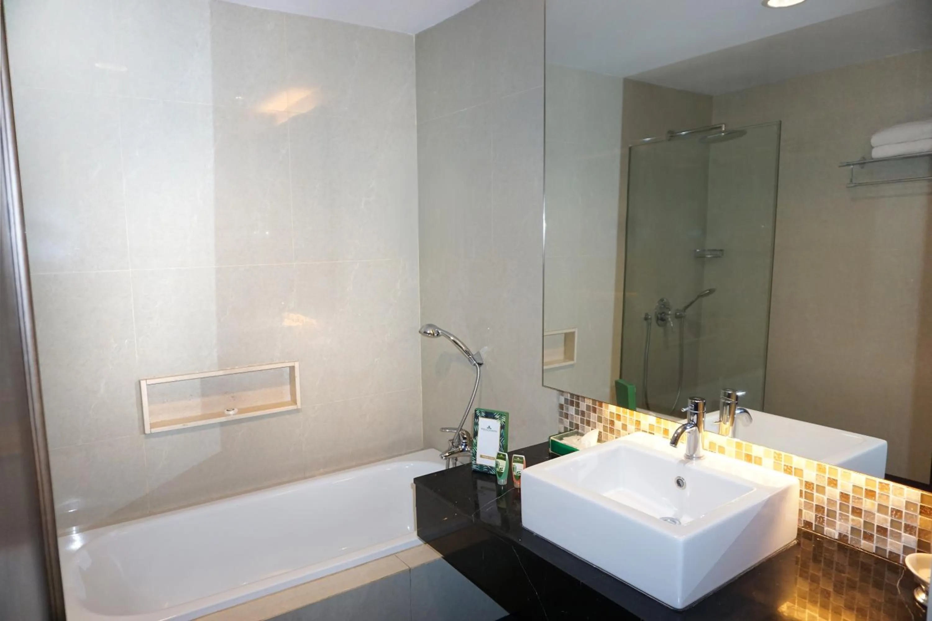 Emerald Garden International Hotel