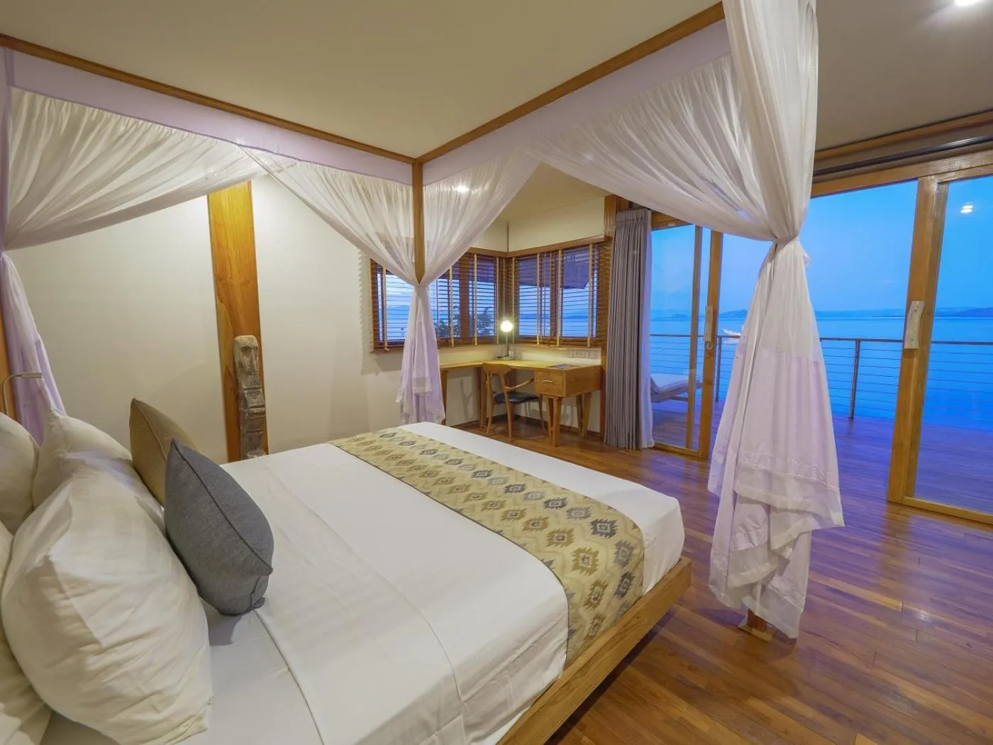 Bed in Komodo Resort