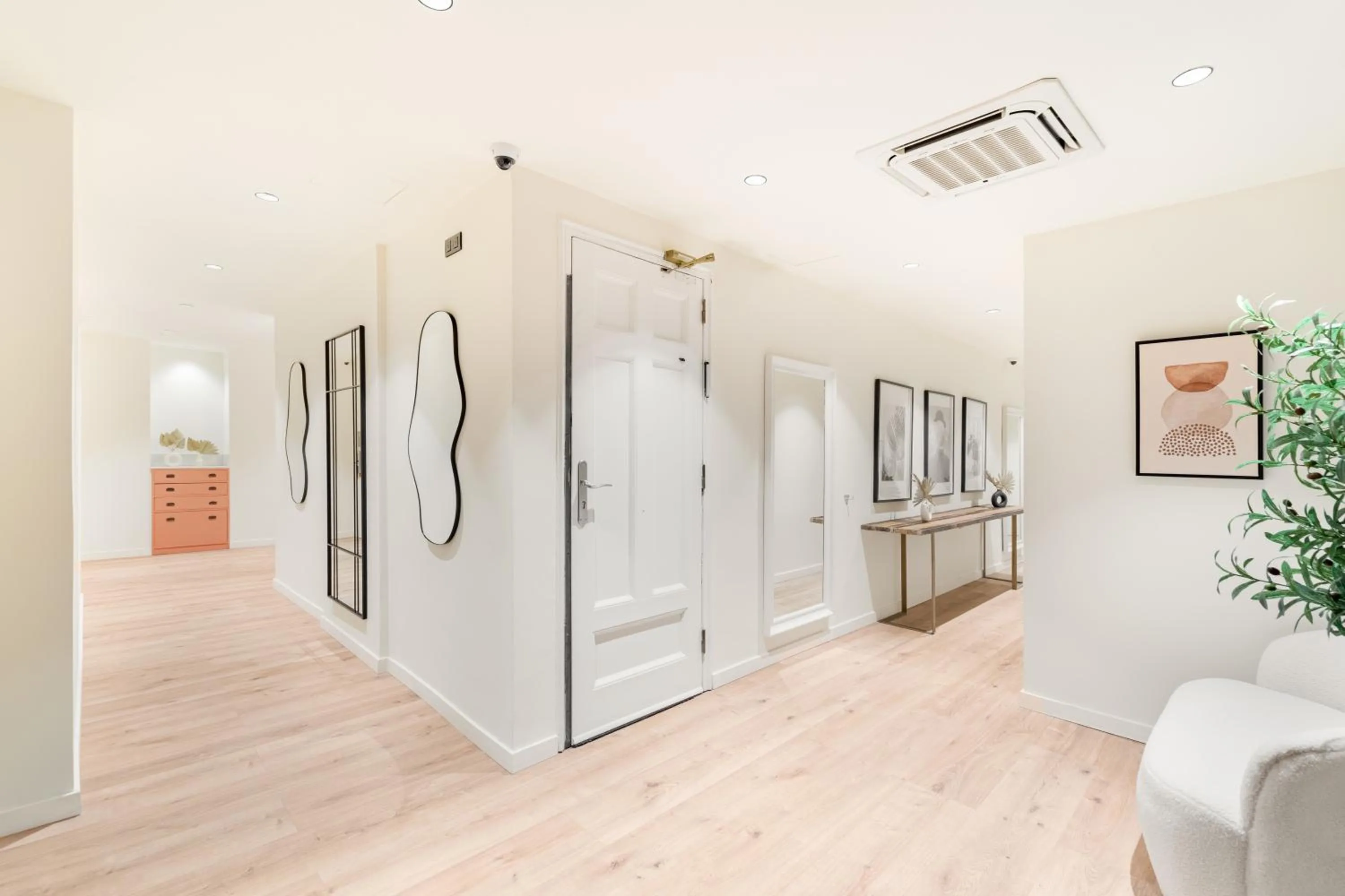 Property building in LeMar by Aspasios