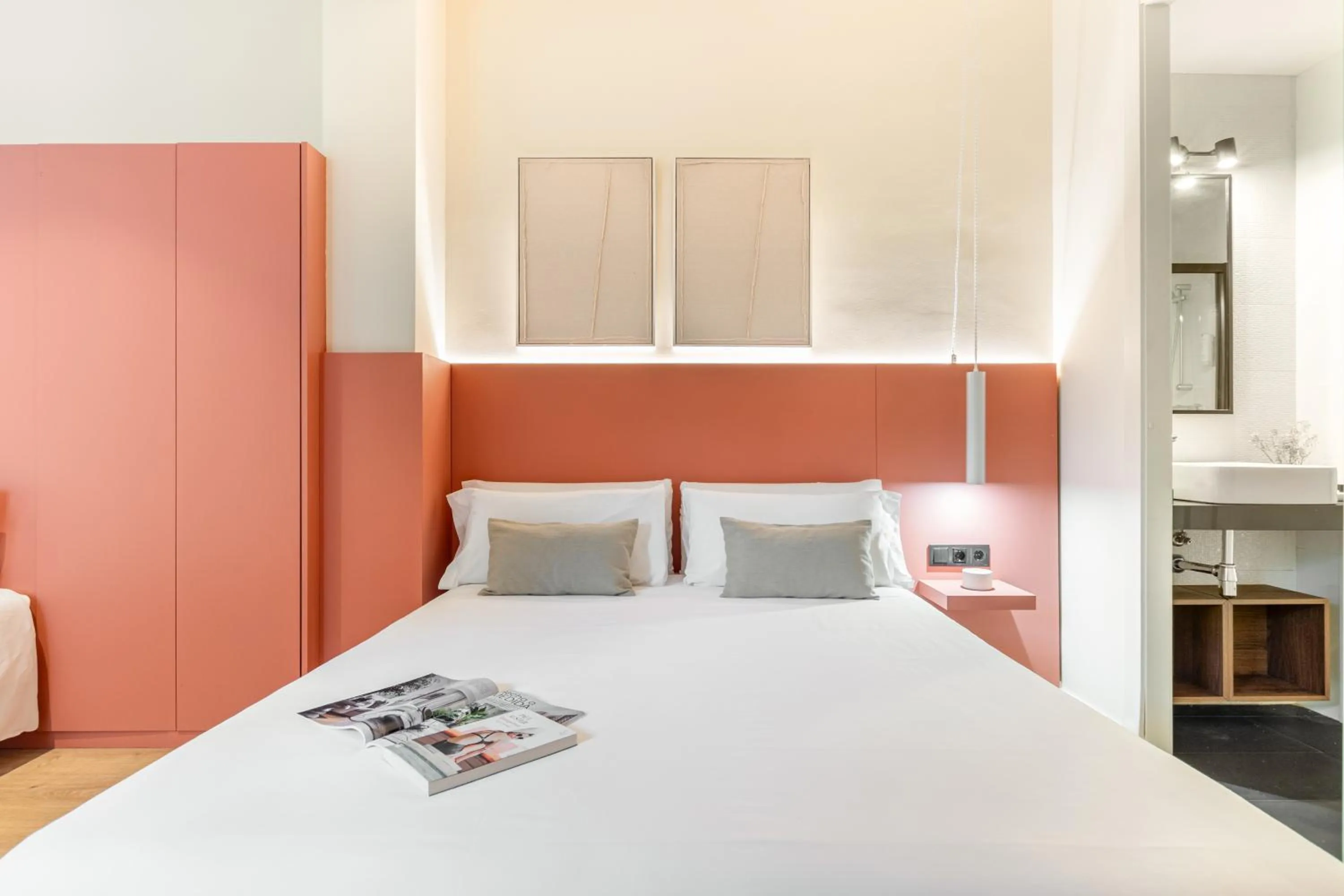 Bed in LeMar by Aspasios