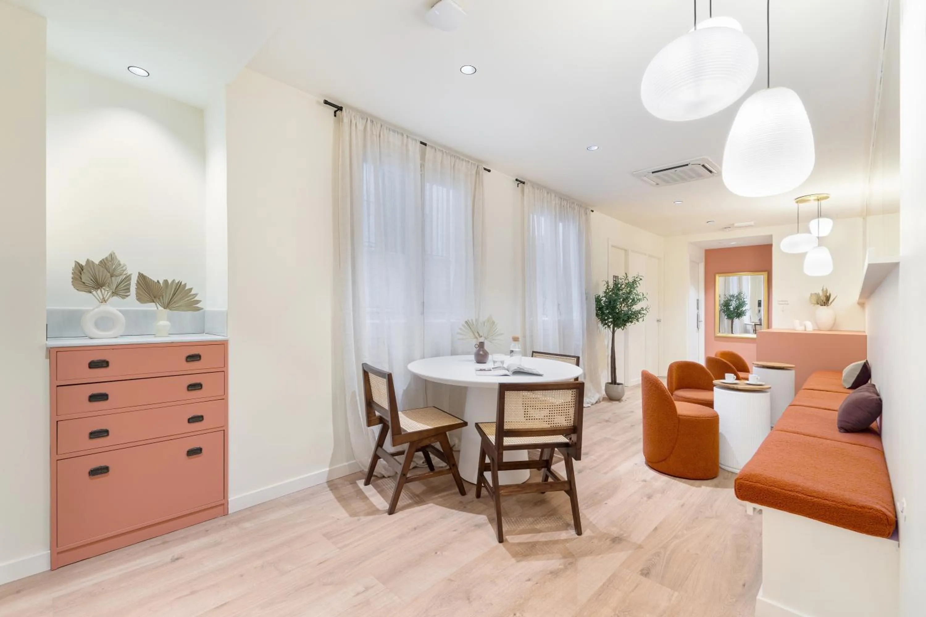 Property building in LeMar by Aspasios