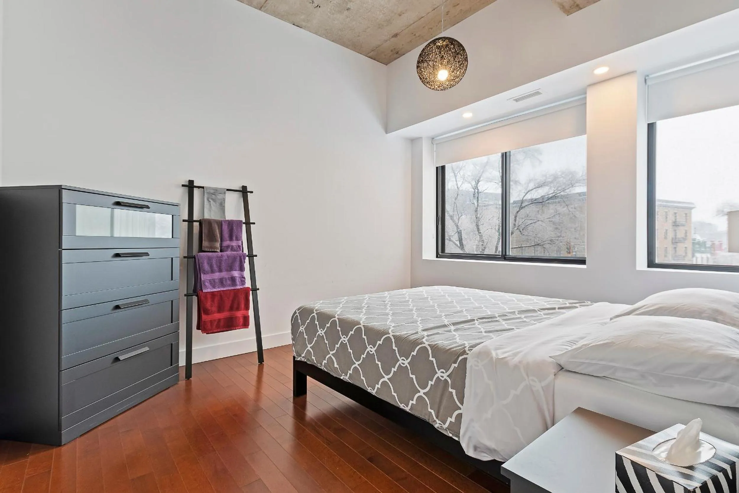 Bed in mtlFlats - Condotel Le Luxe