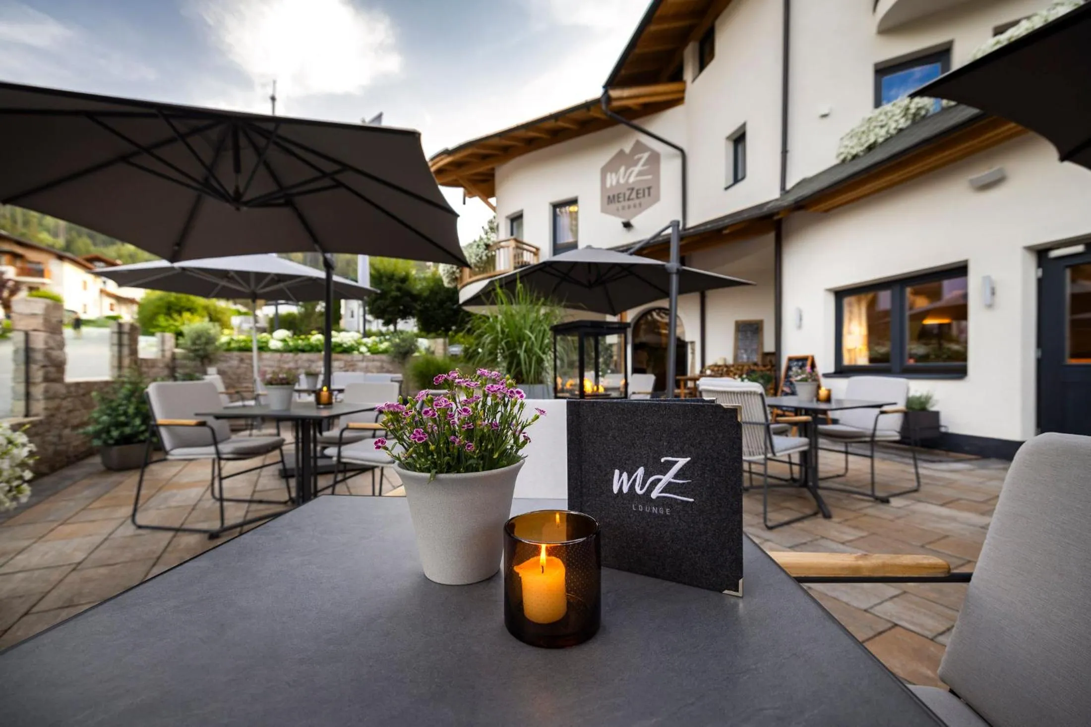 Property building in meiZeit Lodge