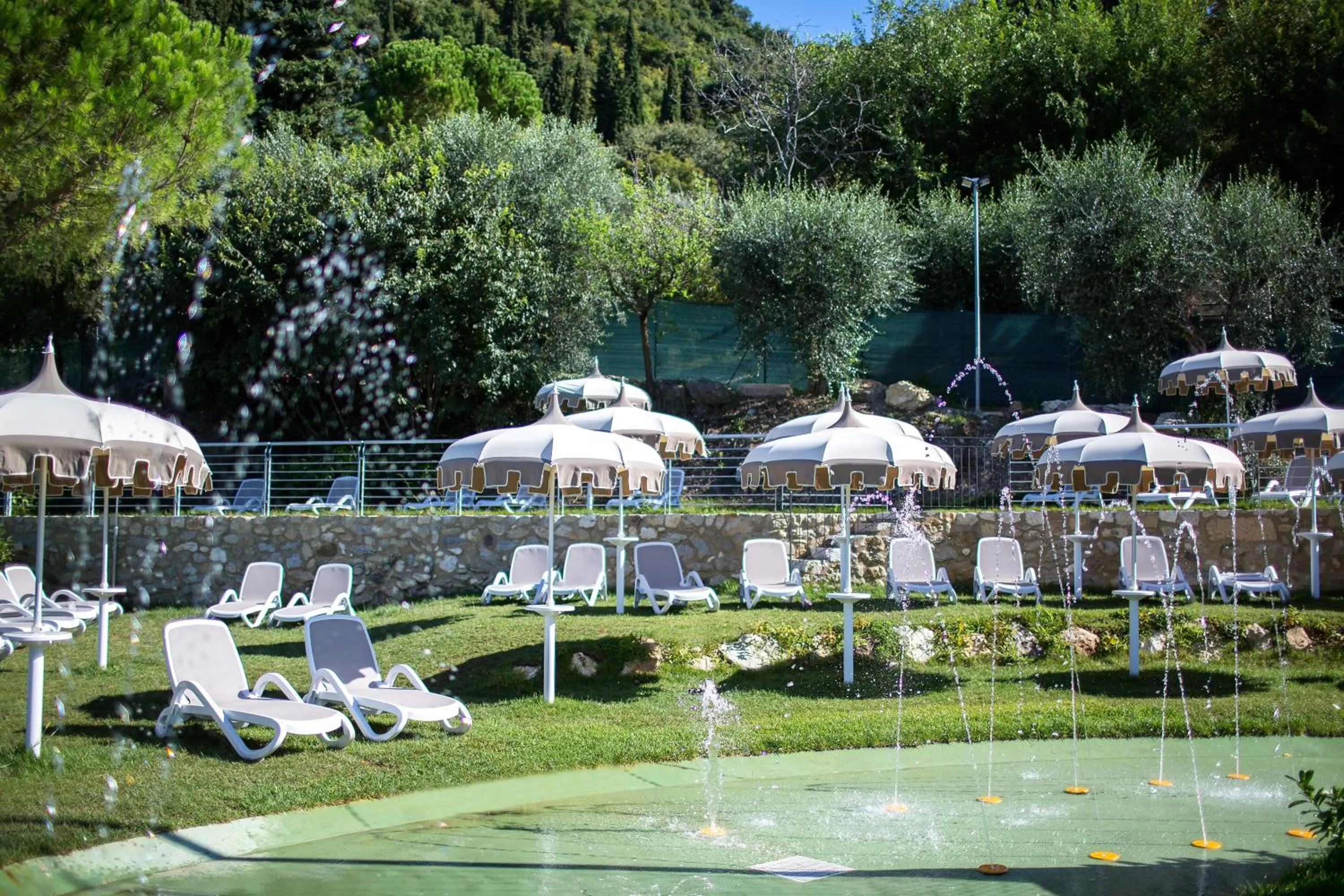 Day in La Rocca Camping Village