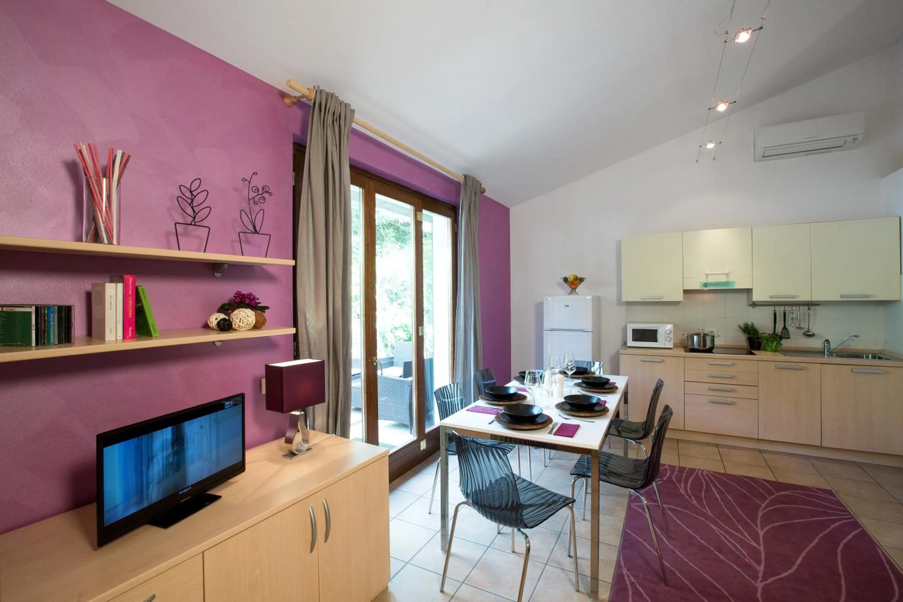 Dining area in La Rocca Camping Village