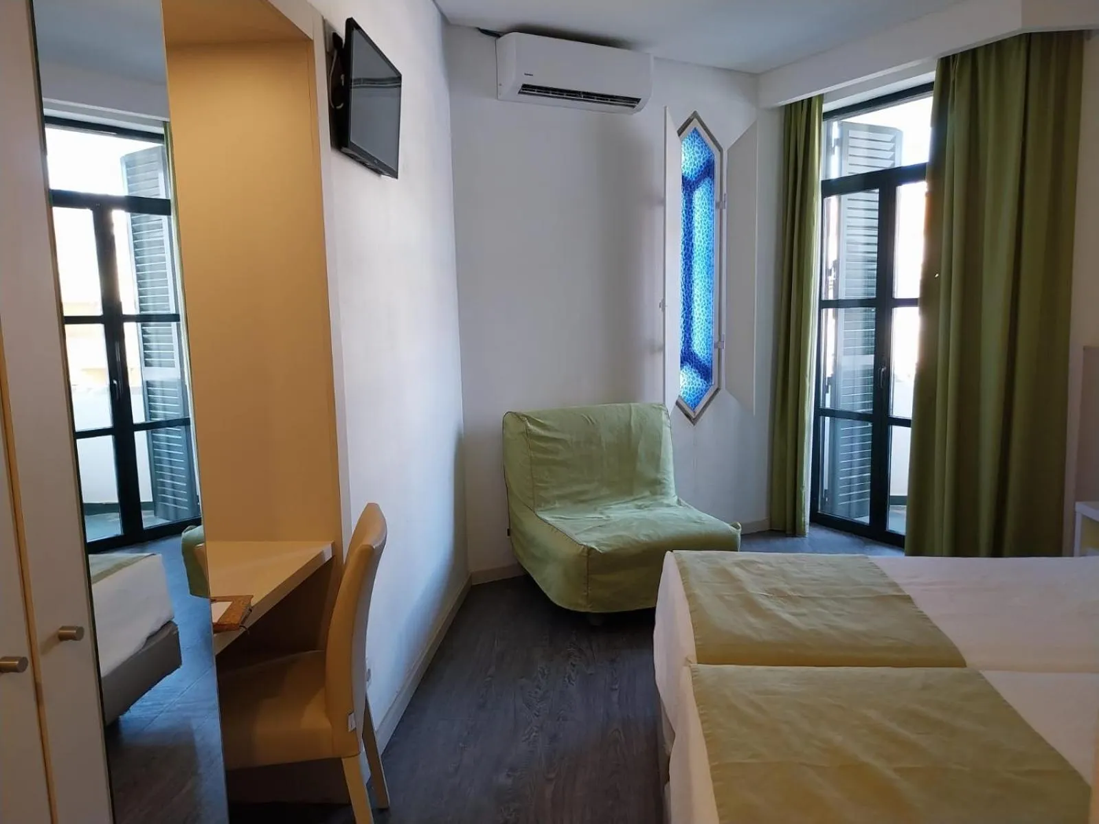 Bed in Hotel Navegadores