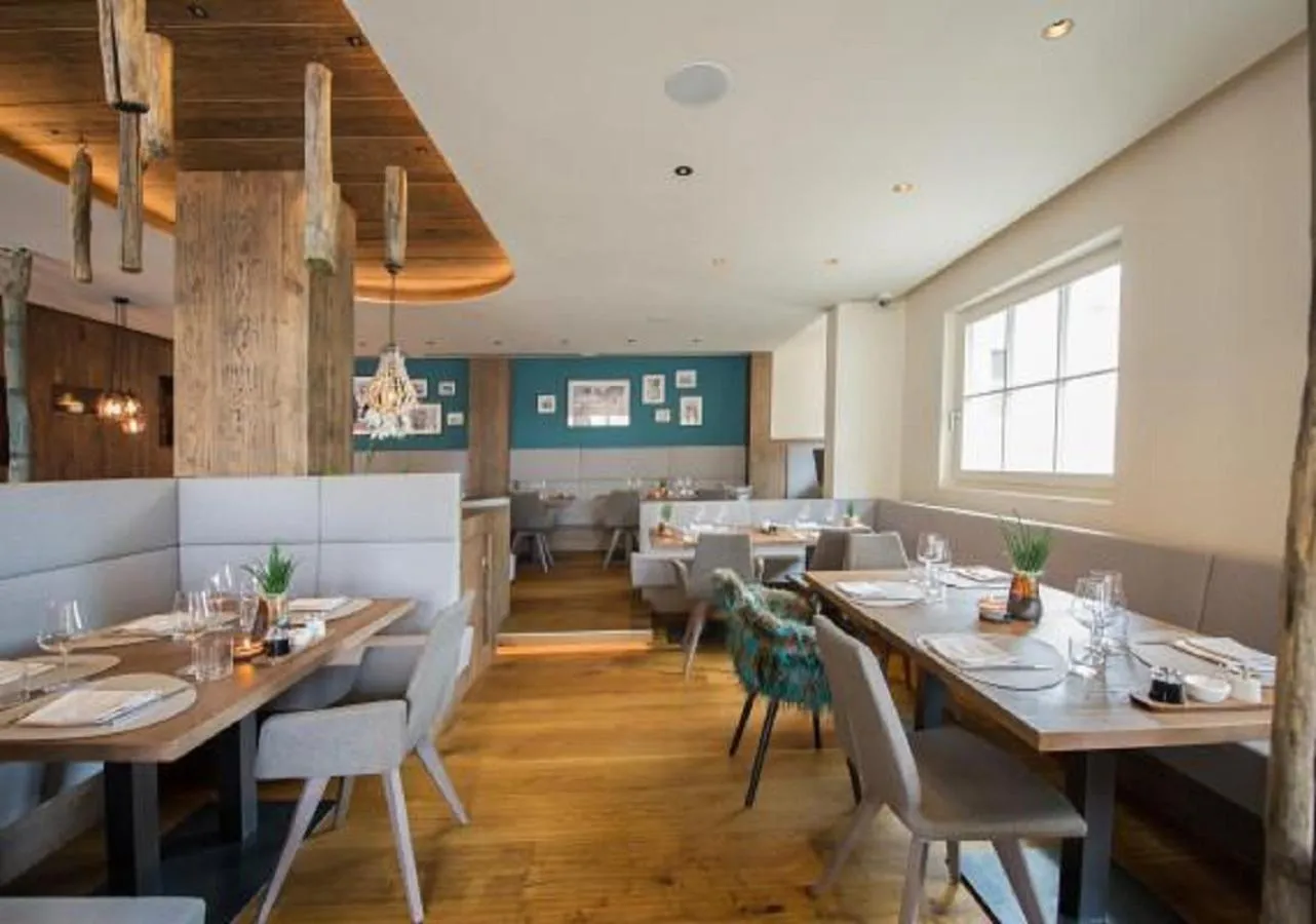 Restaurant/places to eat in Hotel Goldene Traube