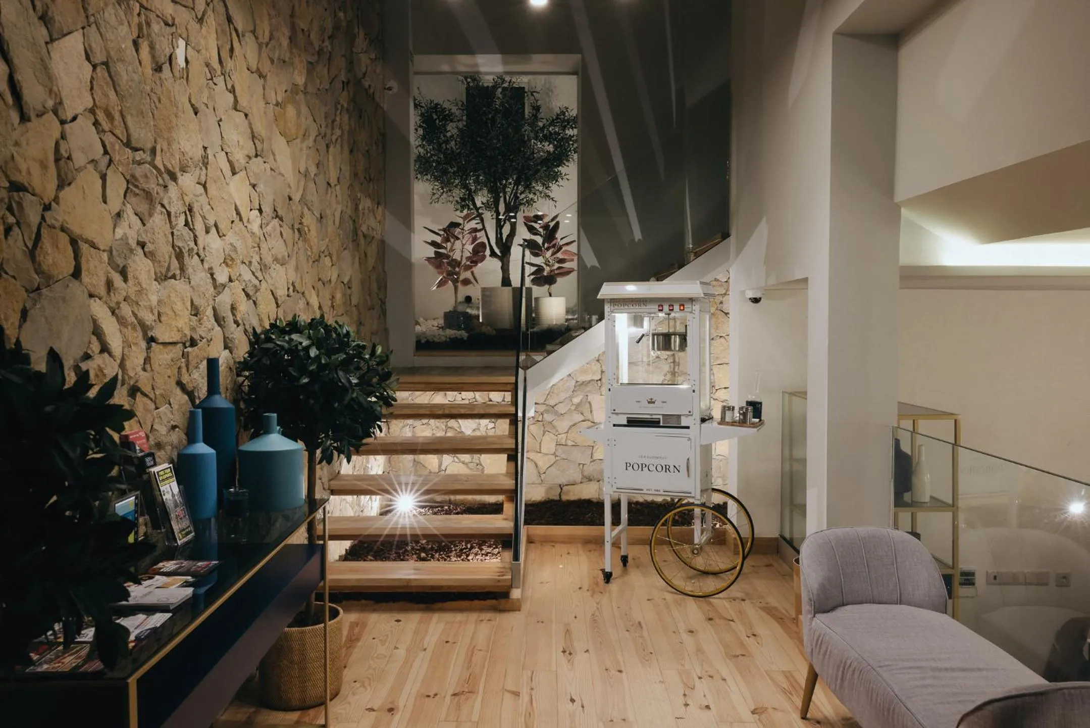 Facade/entrance in M'AR De AR Auria