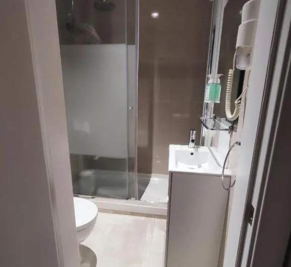 Bathroom in M'AR De AR Auria