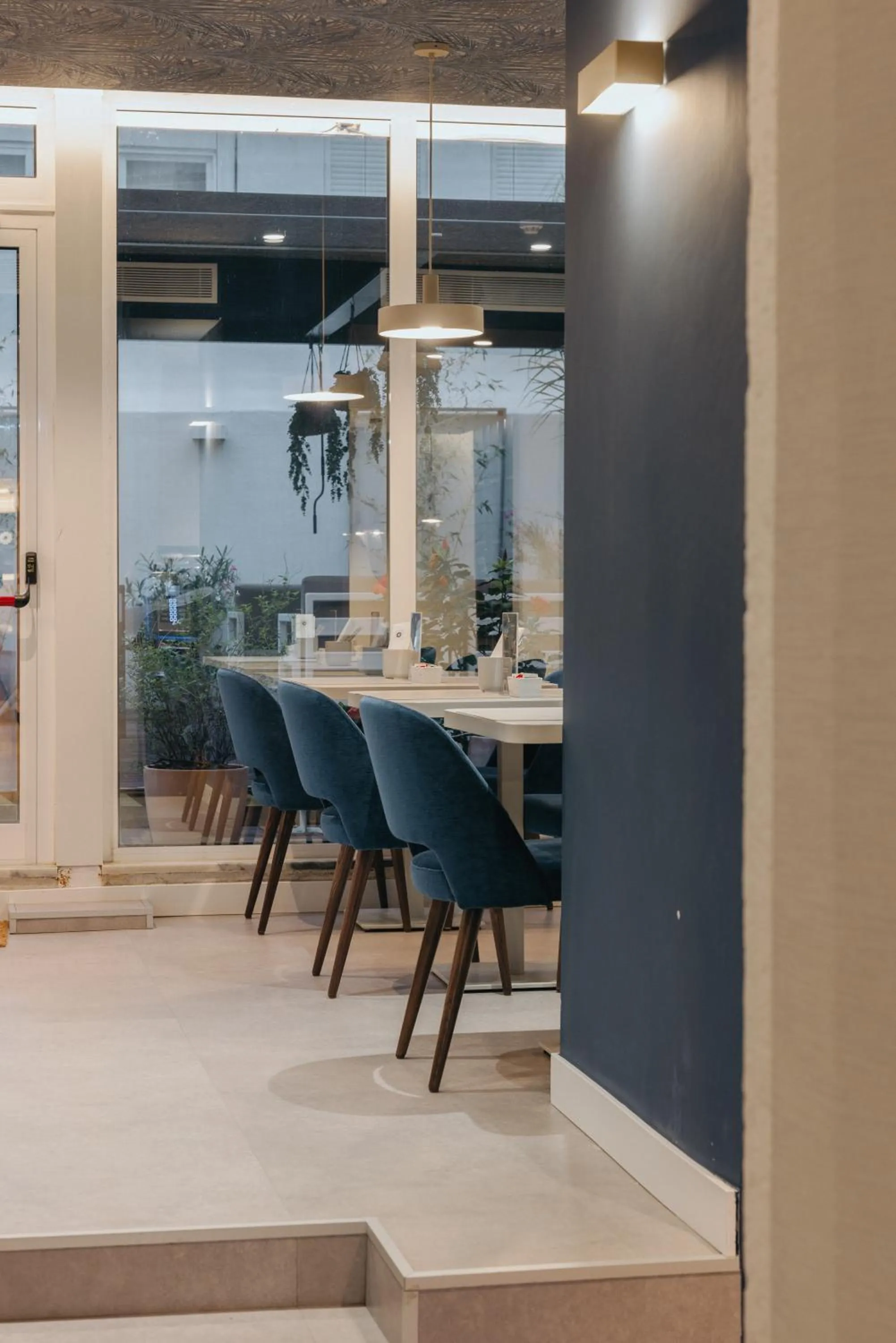 Communal lounge/ TV room in M'AR De AR Auria