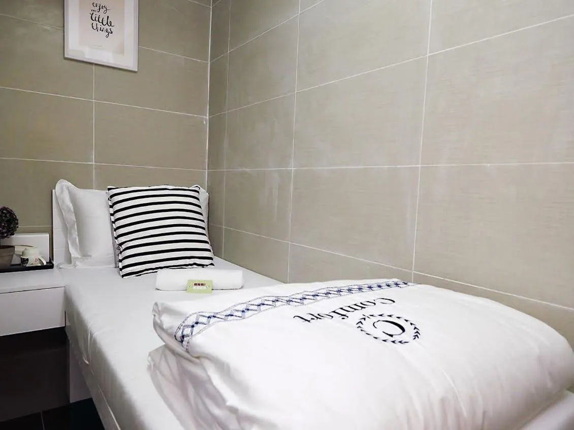 Bed in HK International Hostel