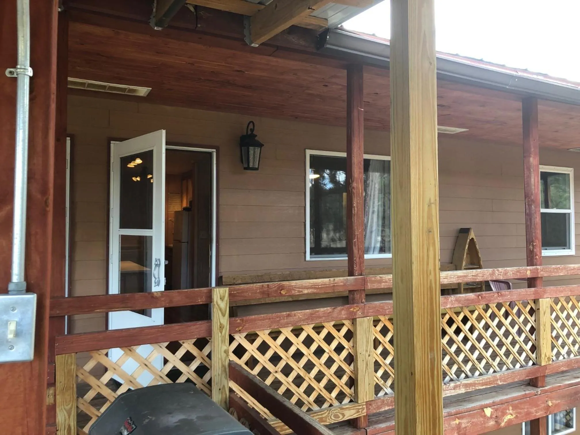 Facade/entrance in Black Hills Cabins at Quail's Crossing
