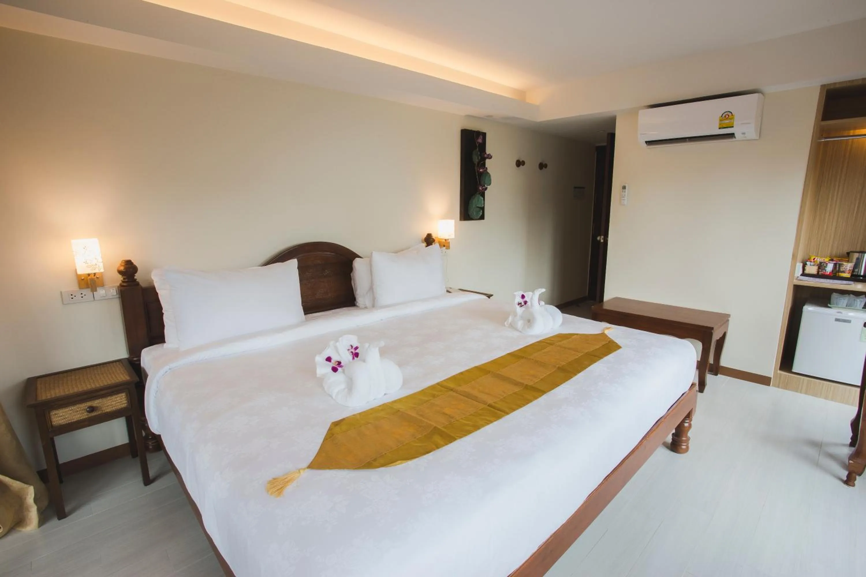 Property building, Bed in Chada Mantra Hotel