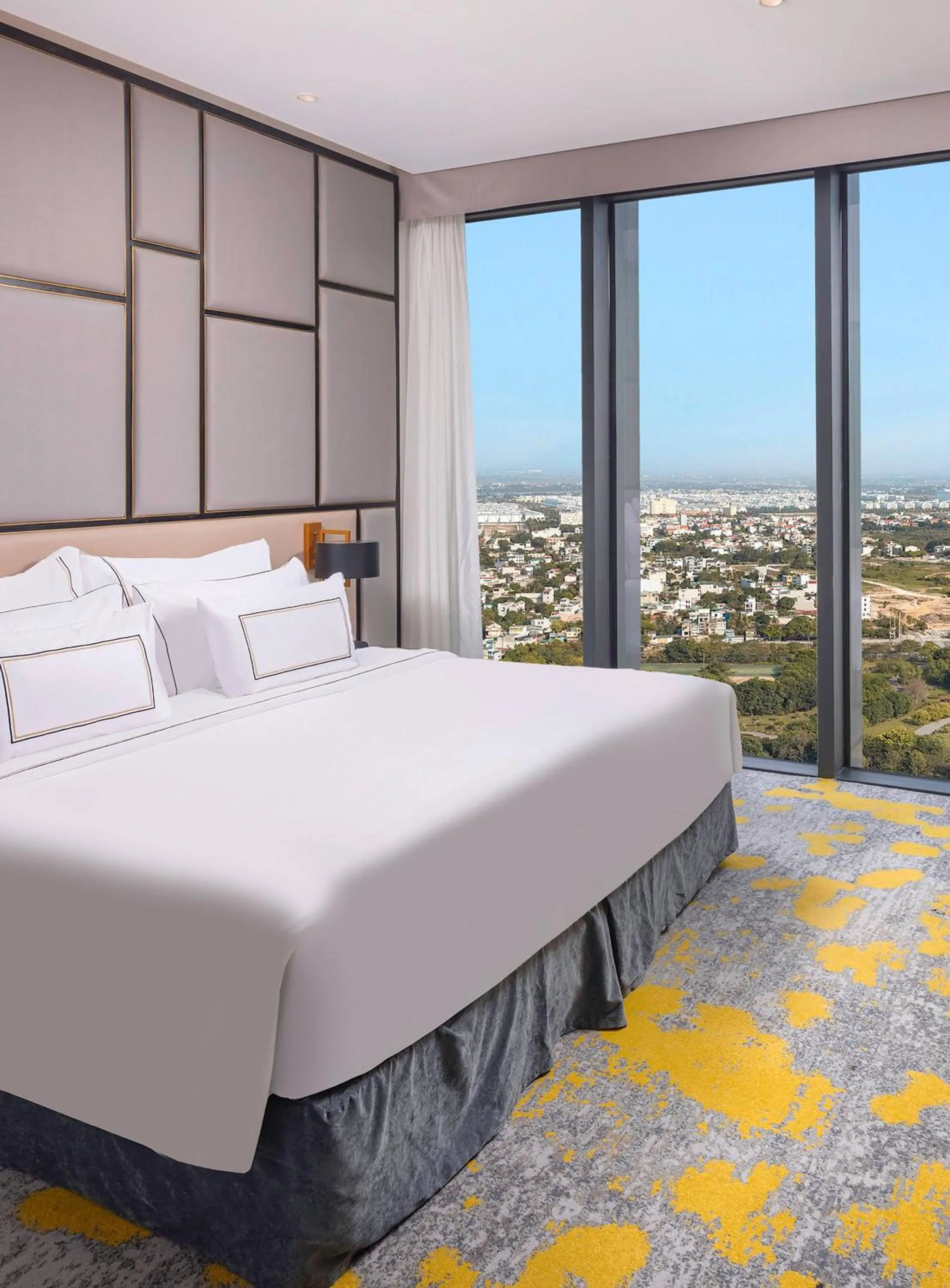 Bed in Meliá Vinpearl Thanh Hoa