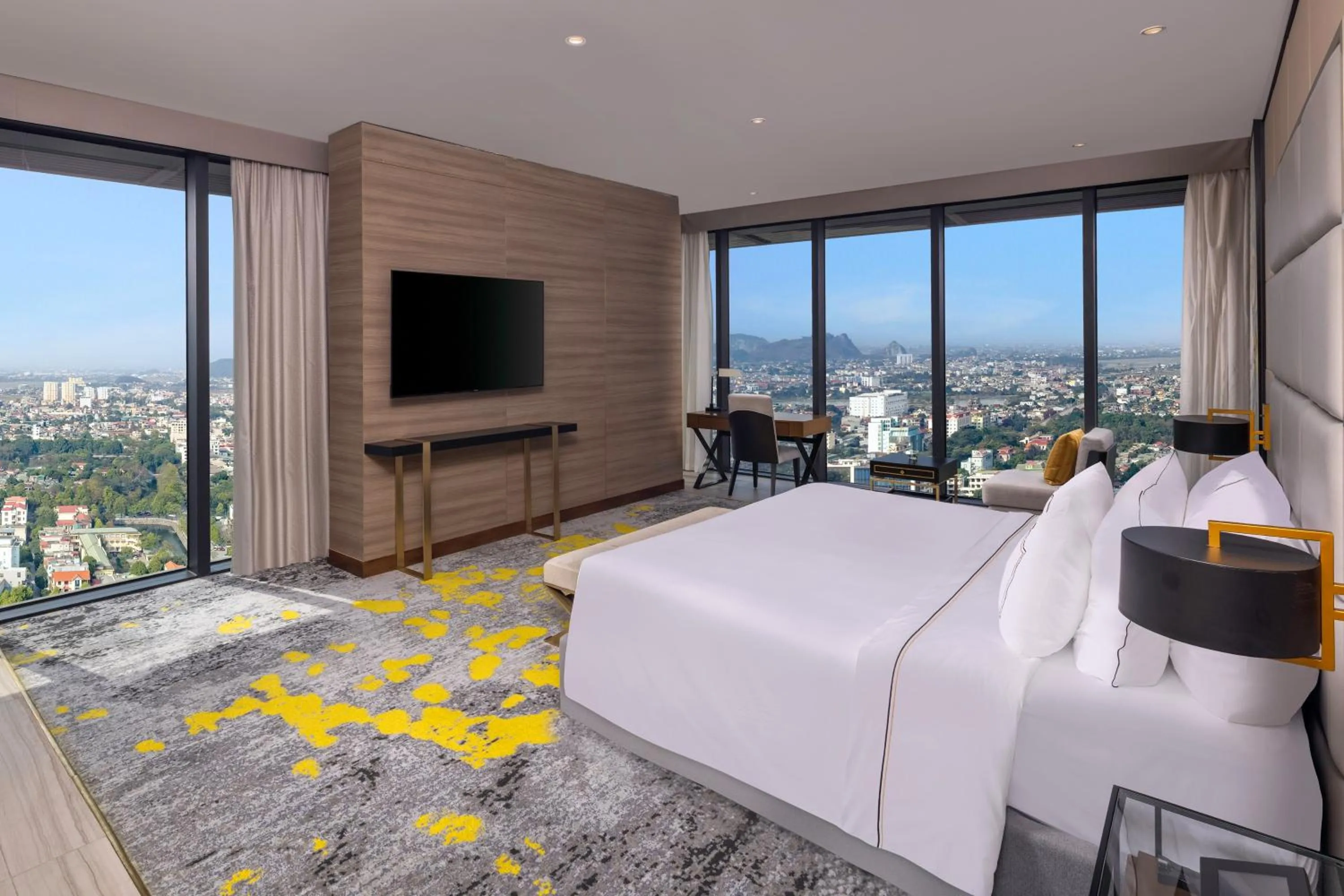 Bed in Melia Vinpearl Thanh Hoa
