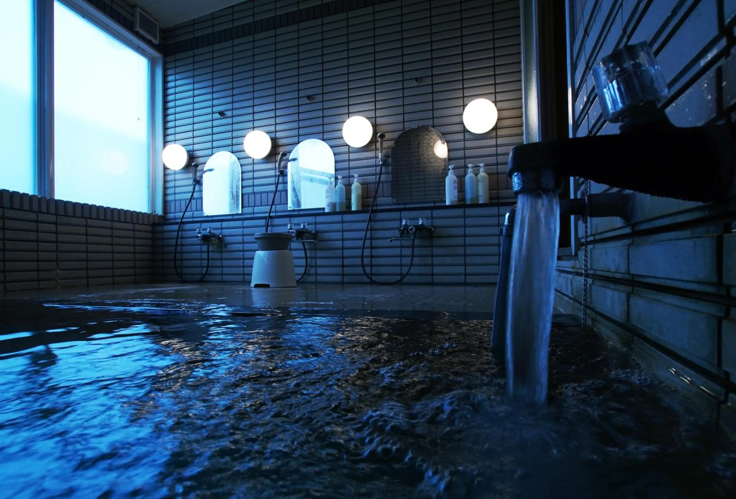 Hot Spring Bath in Pension Entre - deux - Mers