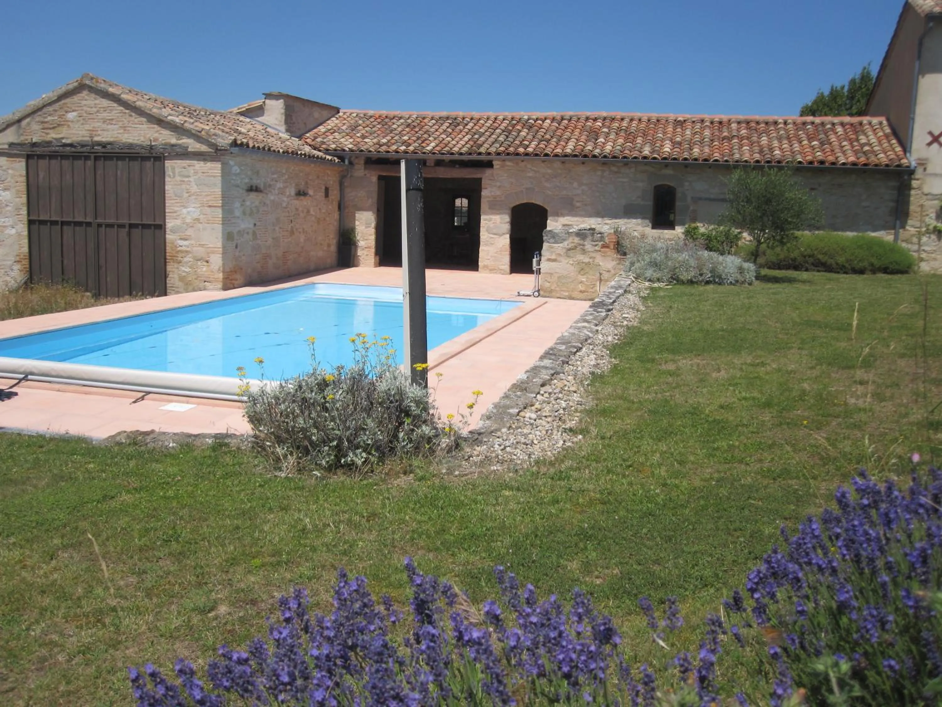 Swimming pool in Bellegarde