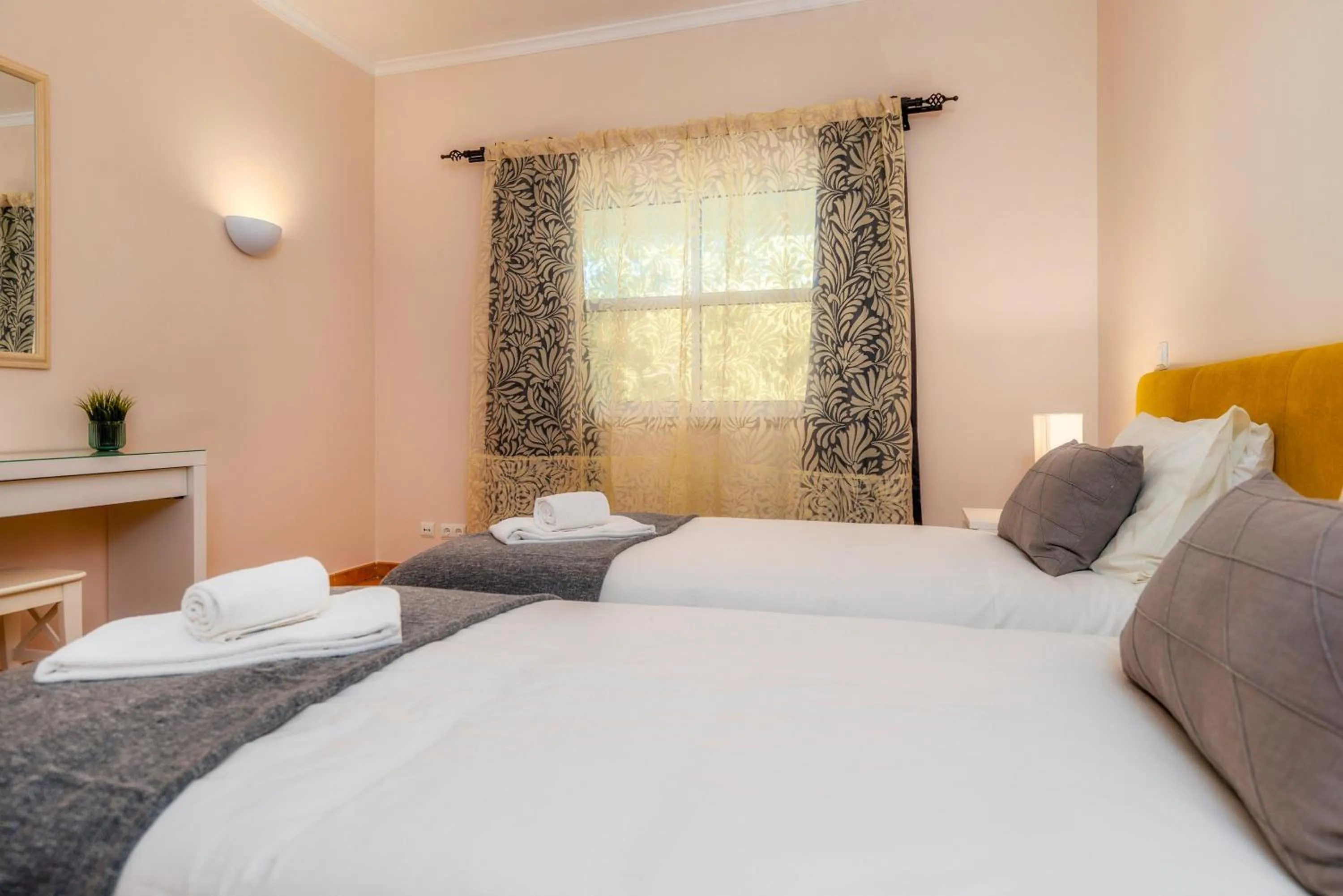 Bed in Colina Verde Resort