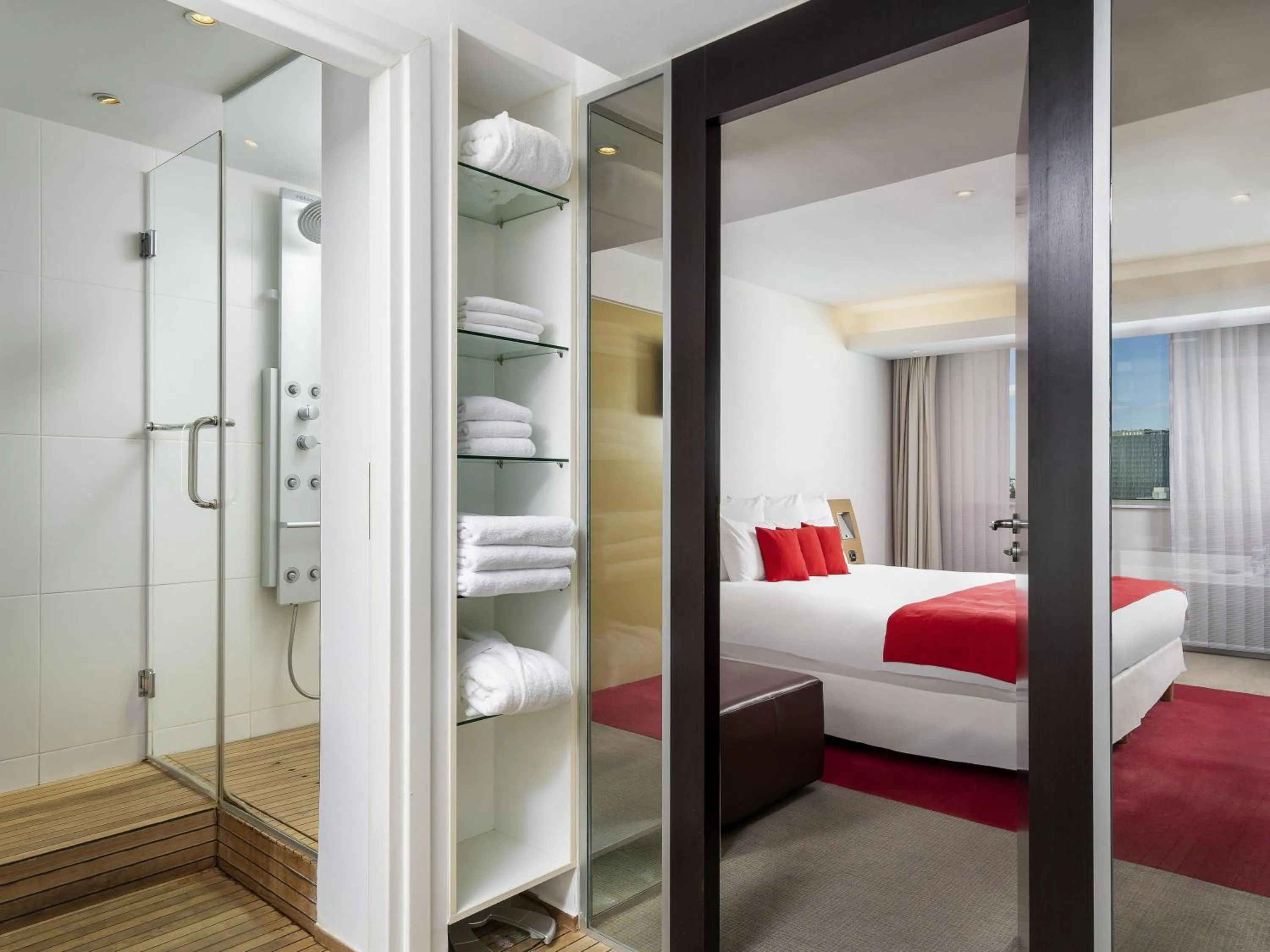 Photo of the whole room, Bed in Novotel Bucharest City Centre