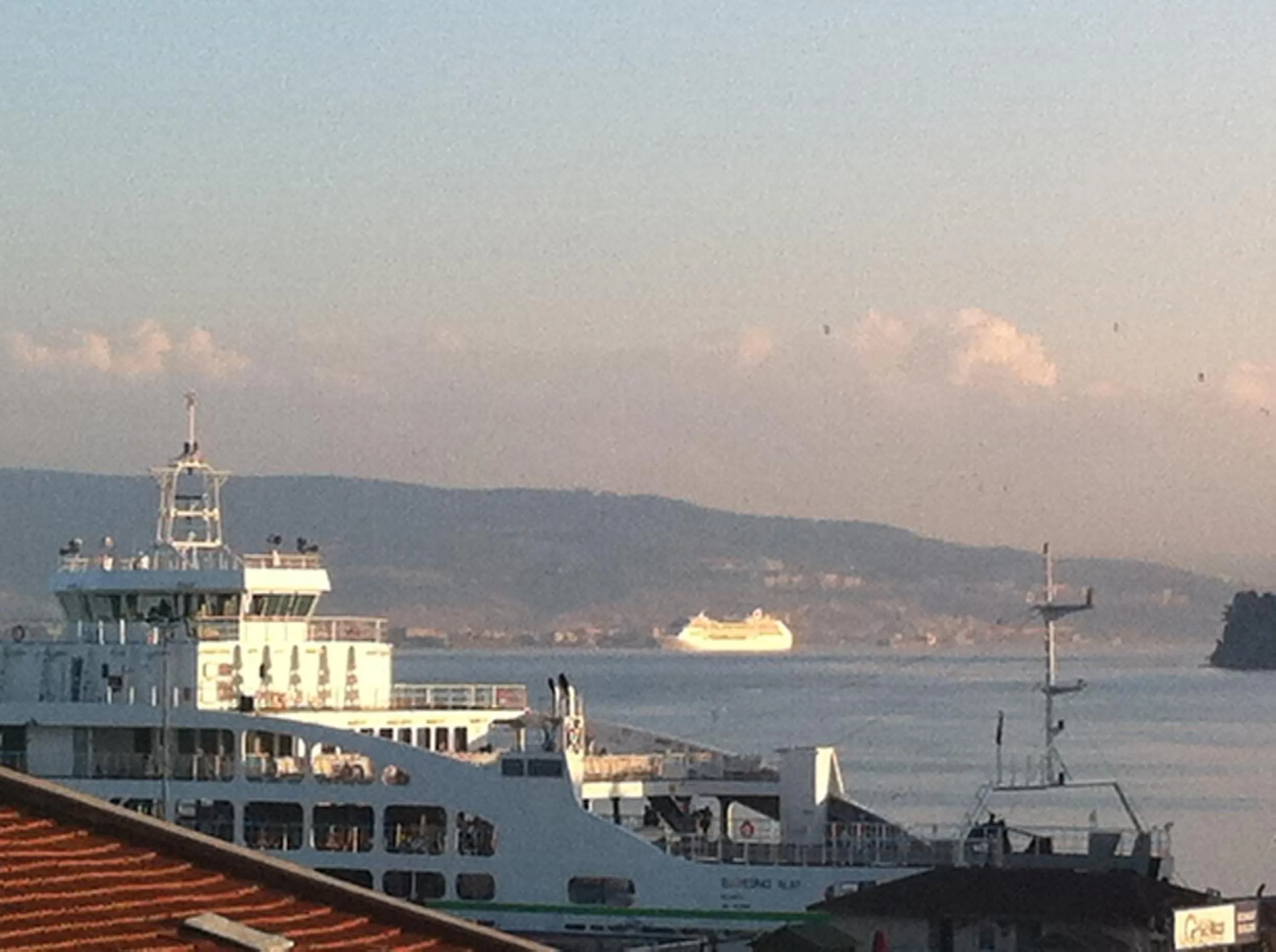 Balcony/Terrace in TJ's Hotel
