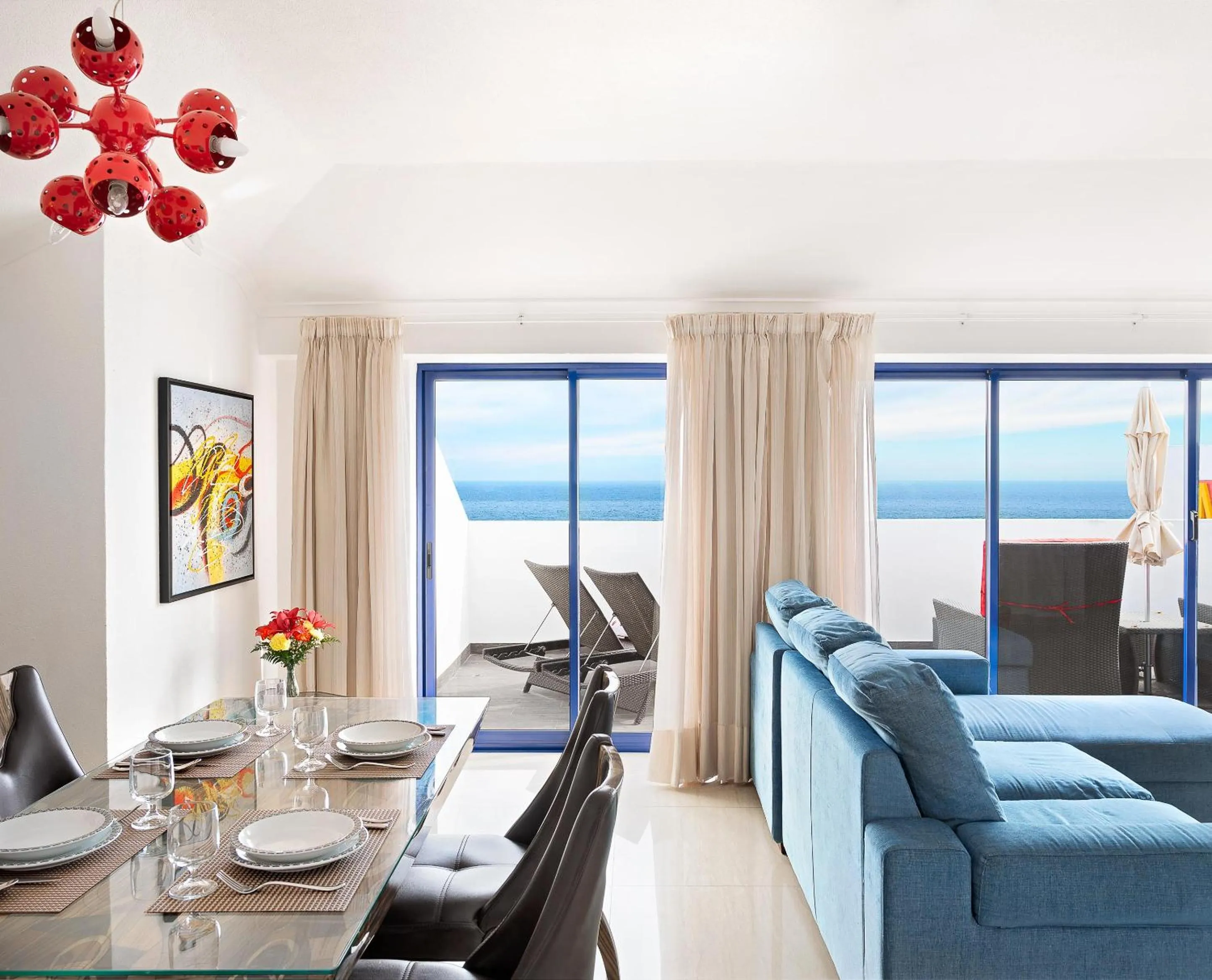 TV and multimedia in Grand Muthu Oura View Beach Club