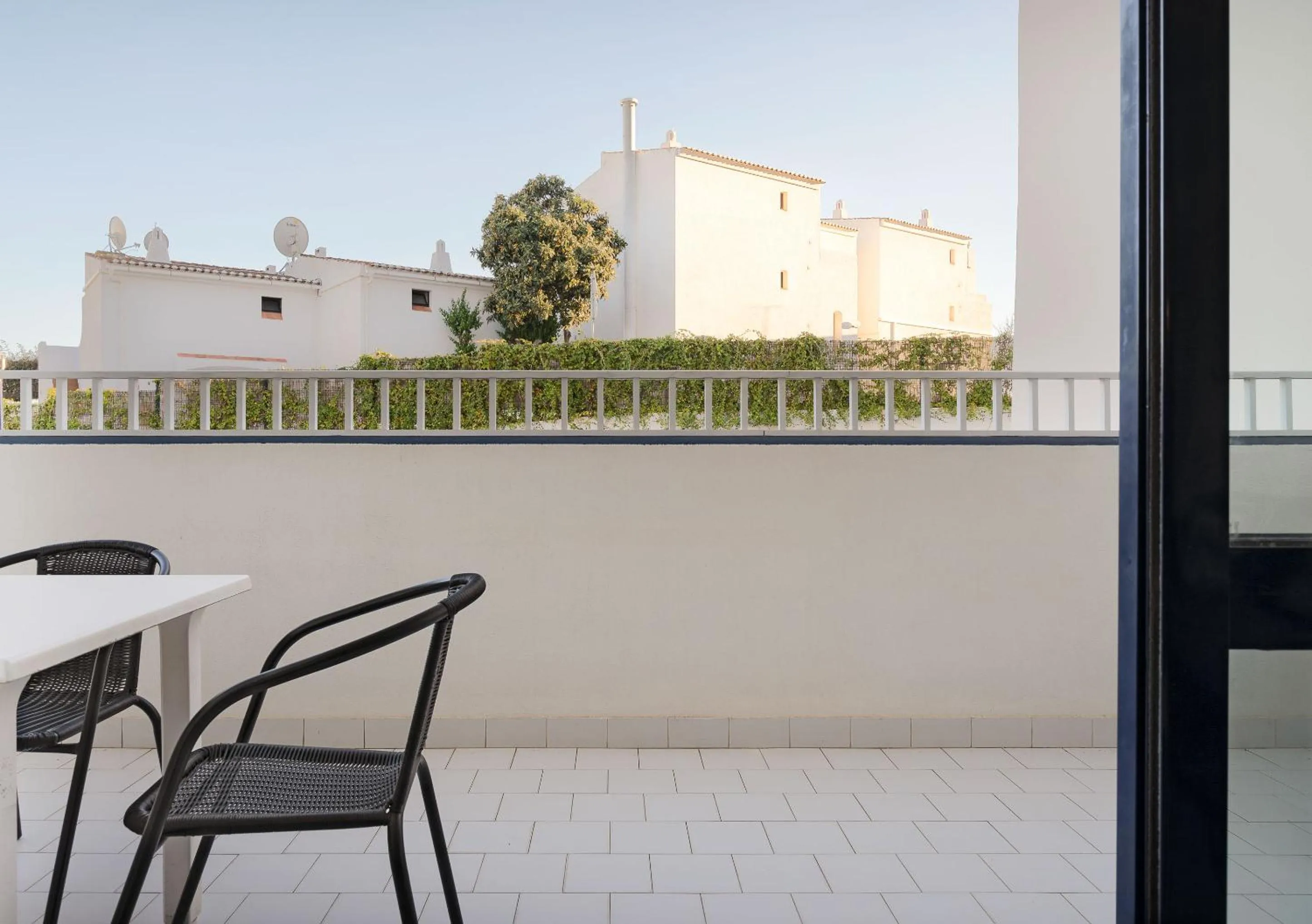 Balcony/Terrace in Grand Muthu Oura View Beach Club