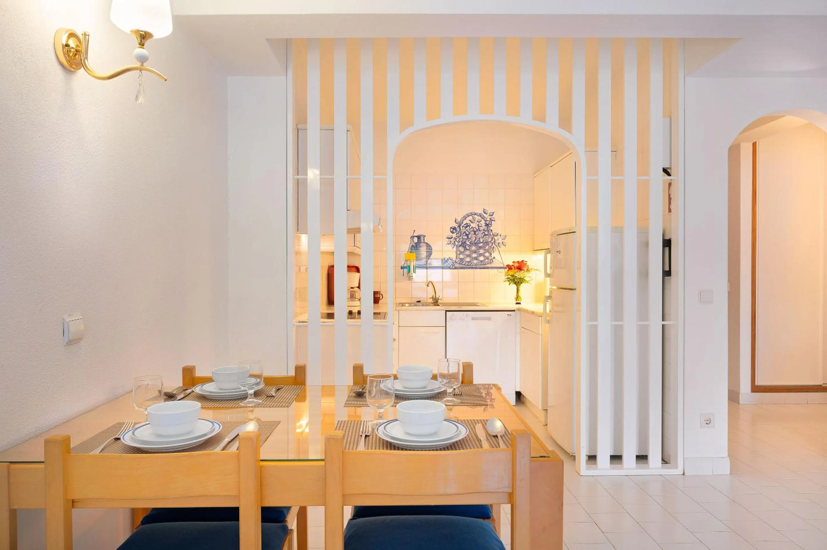 Kitchen or kitchenette in Grand Muthu Oura View Beach Club