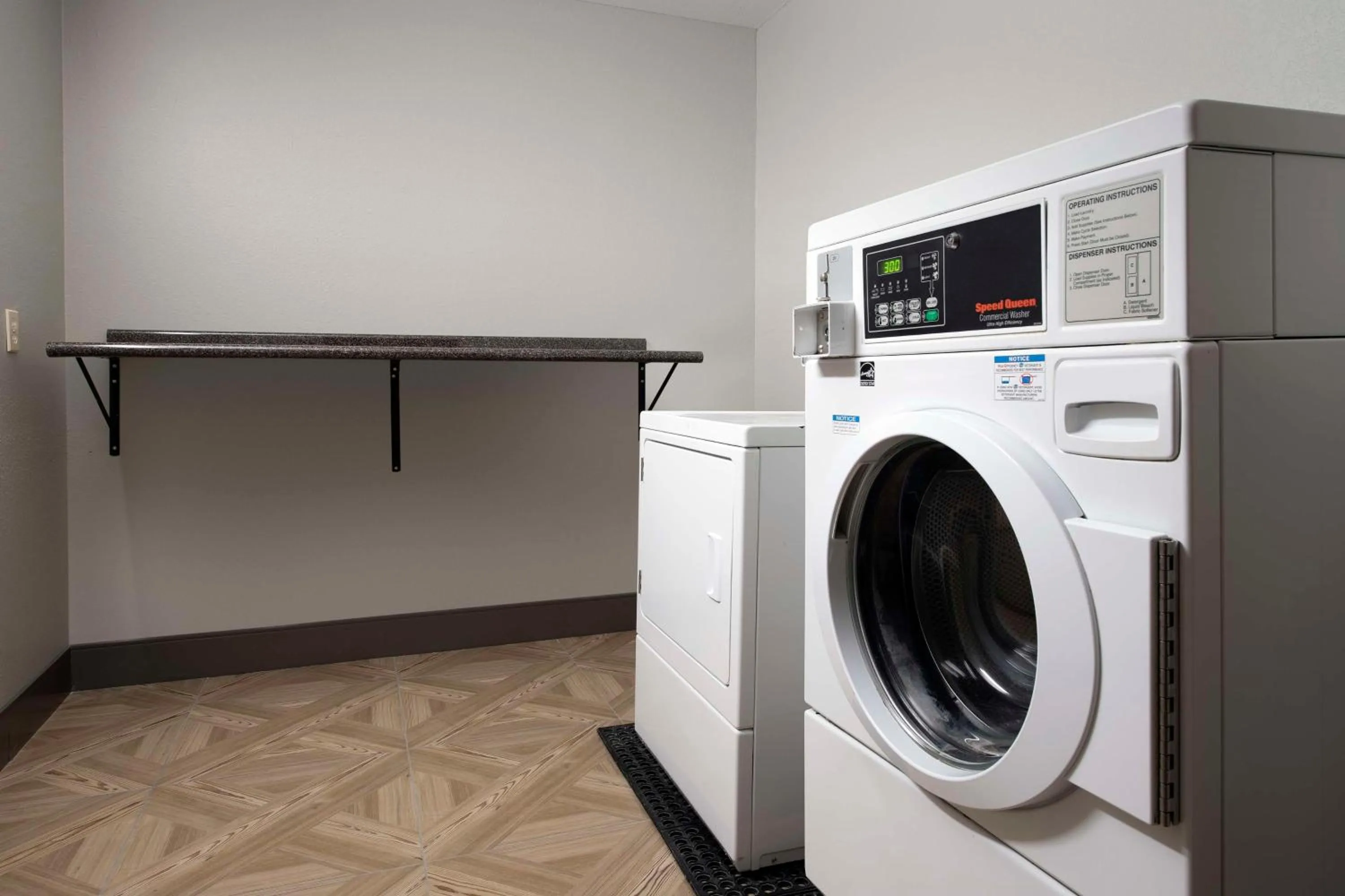 Property building in Doubletree by Hilton Chattanooga Hamilton Place