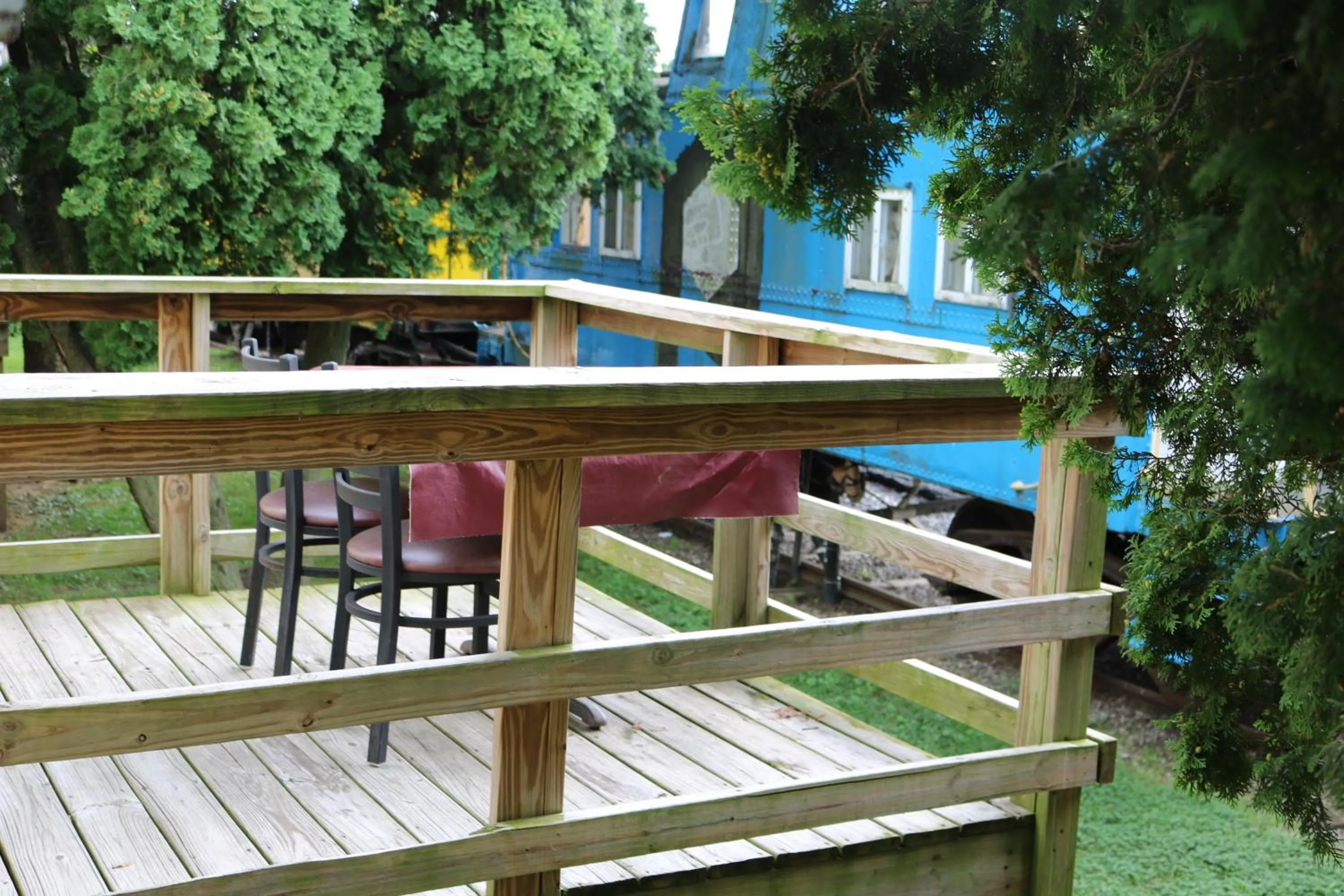Balcony/Terrace in Red Caboose Motel & Restaurant