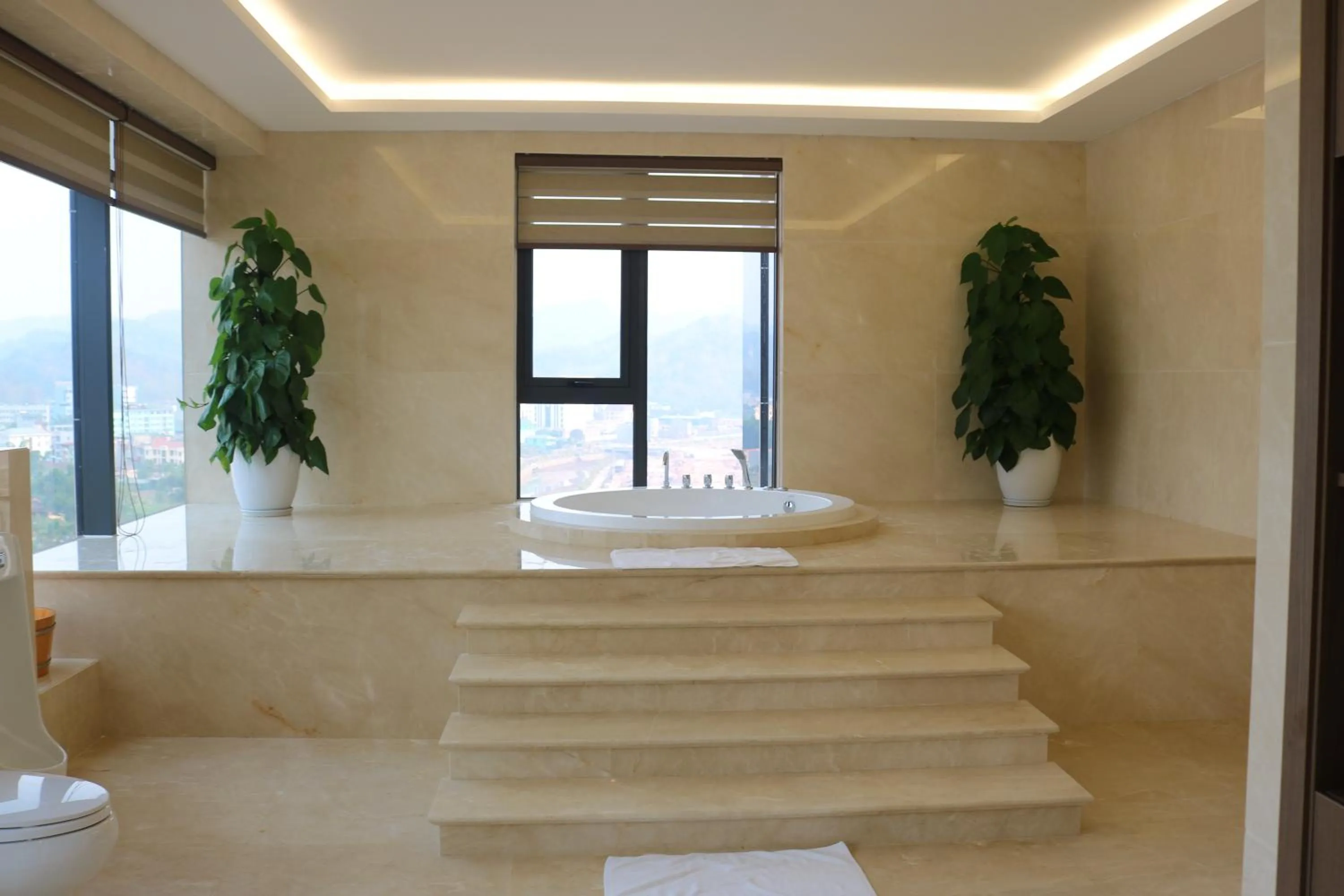 Shower in Muong Thanh Luxury Son La