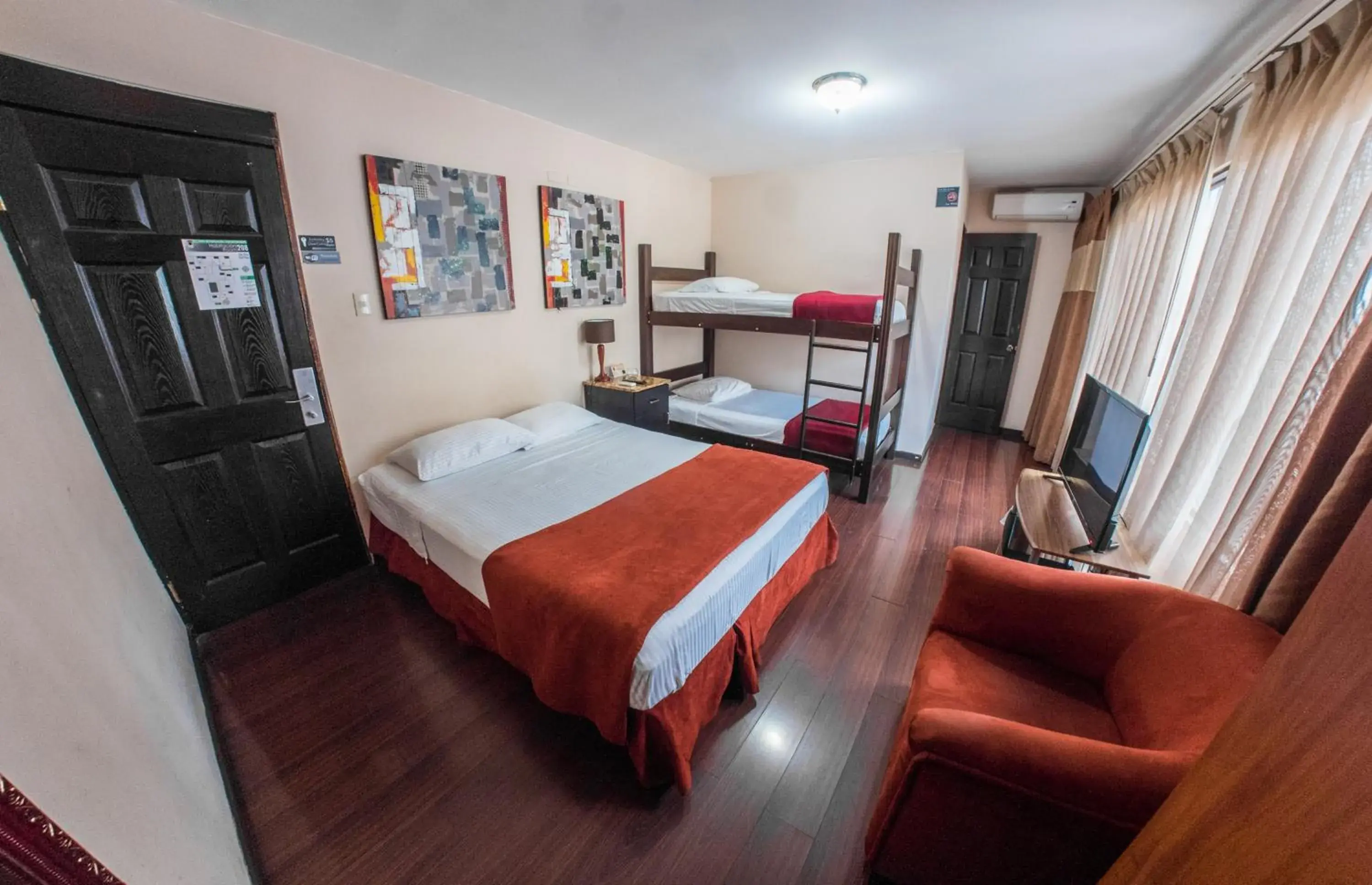 Triple Room in Hotel Casa Colon Triple Room in Hotel Casa Colon