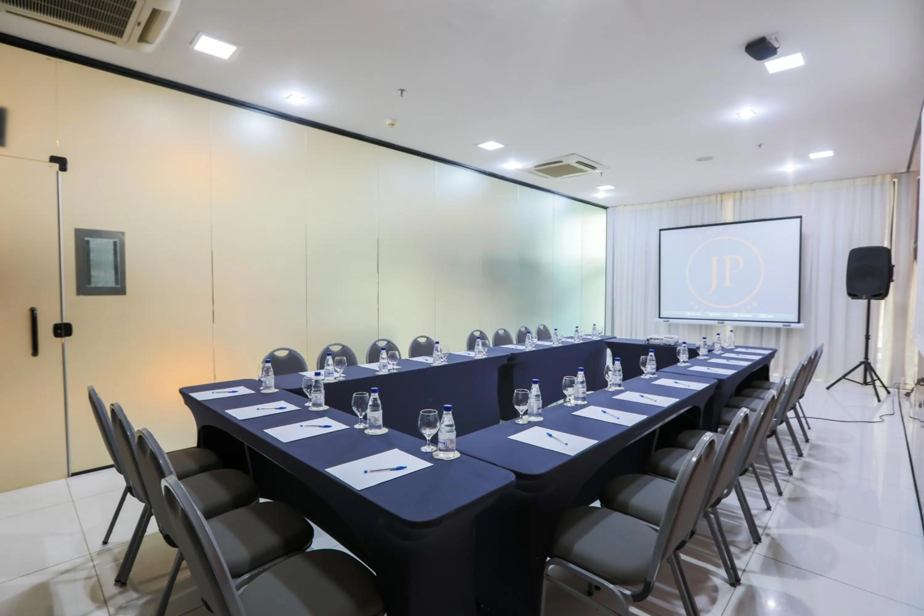Business facilities in Radisson Hotel Belém
