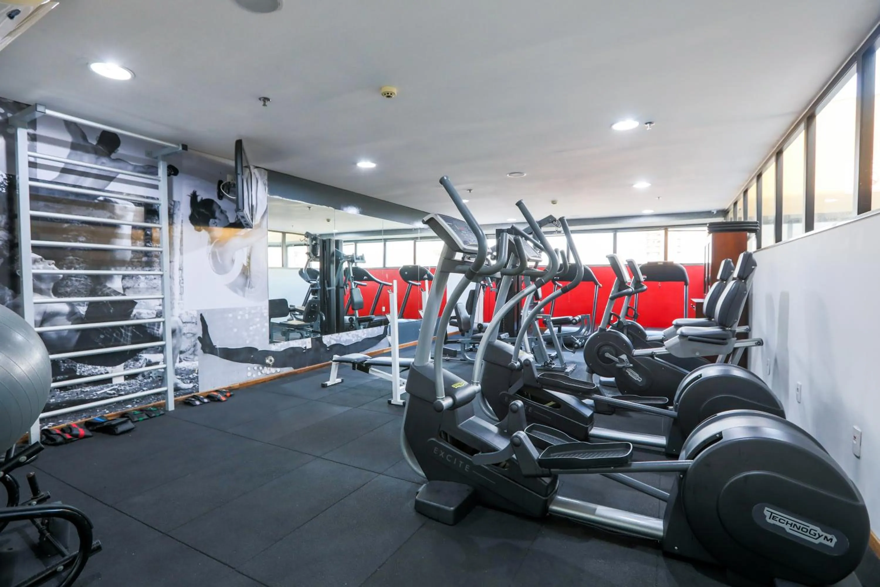 Fitness centre/facilities in Radisson Hotel Belém