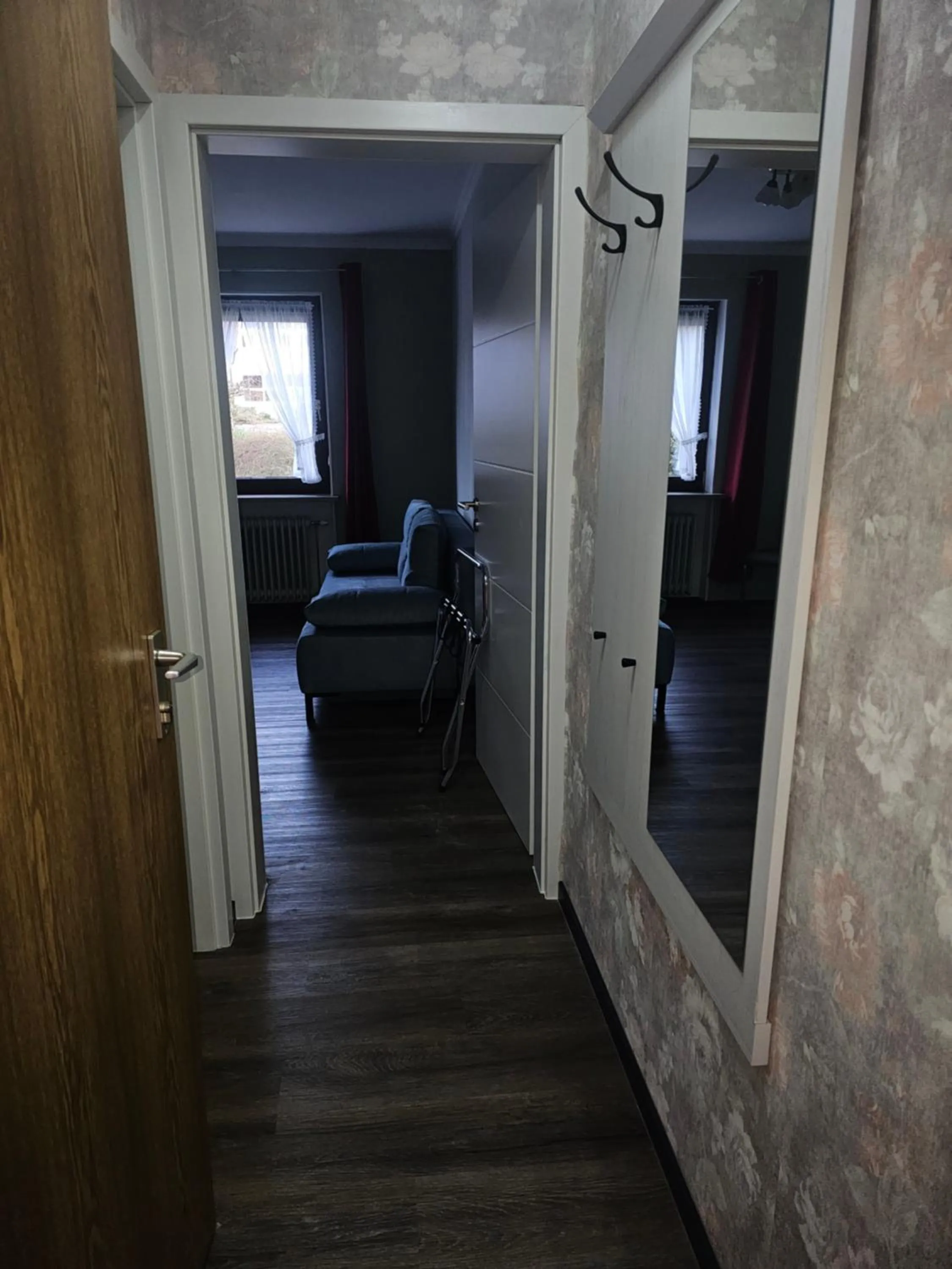 Photo of the whole room, Bed in Gästehaus Loehnert GmbH