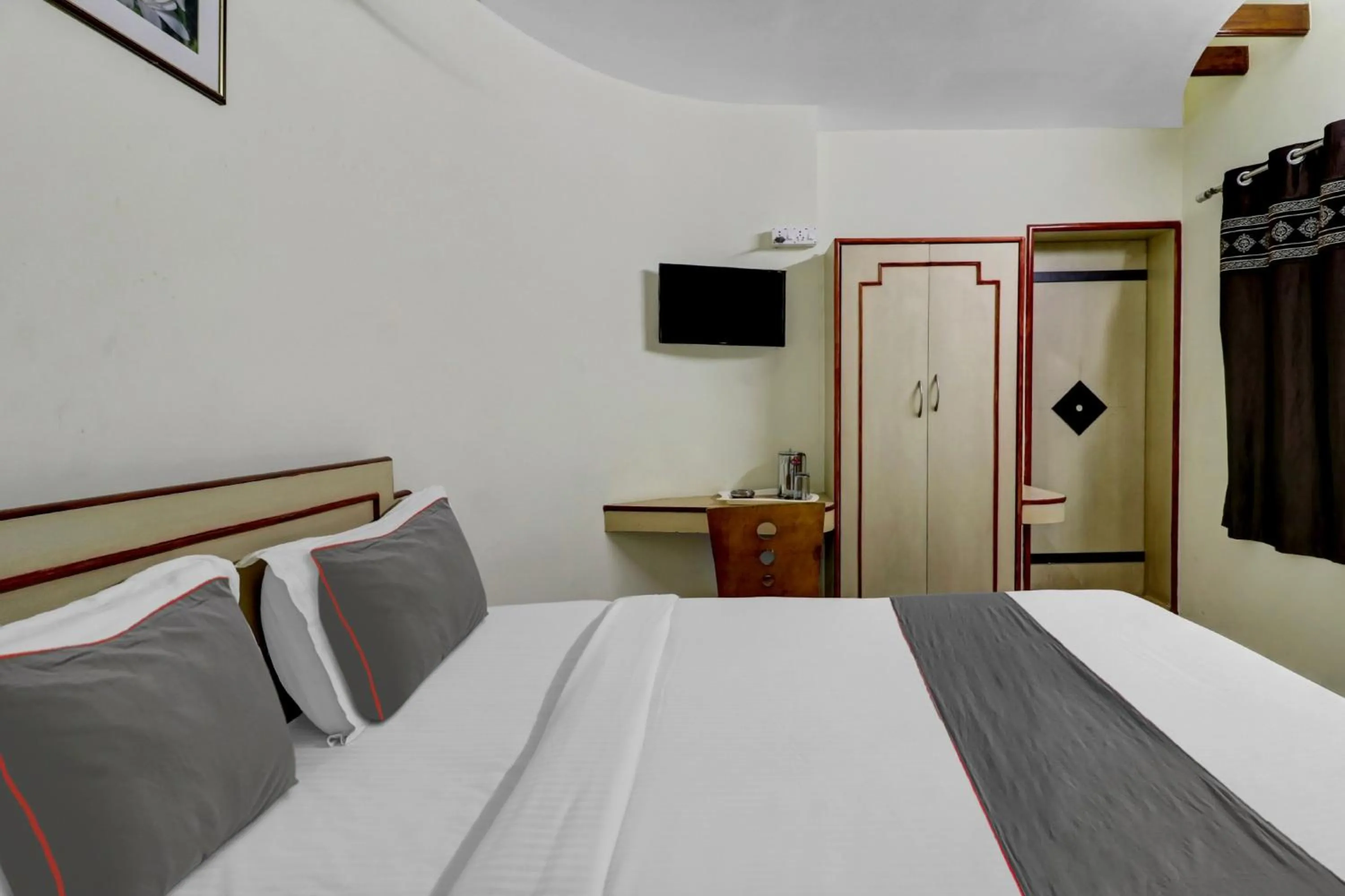 Bedroom, Bed in Collection O Madhura Residency