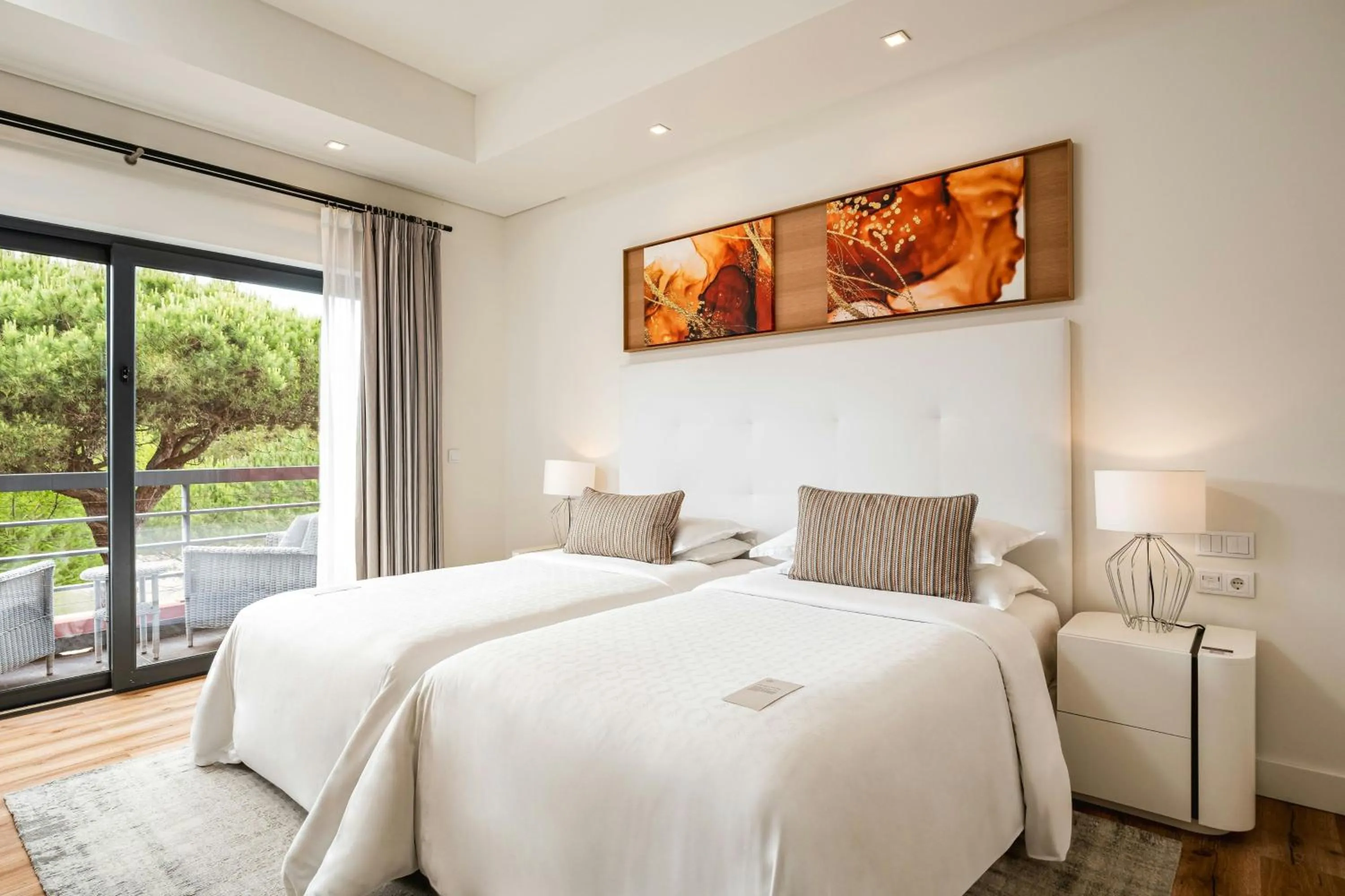 Photo of the whole room, Bed in Sheraton Cascais Resort - Hotel & Residences